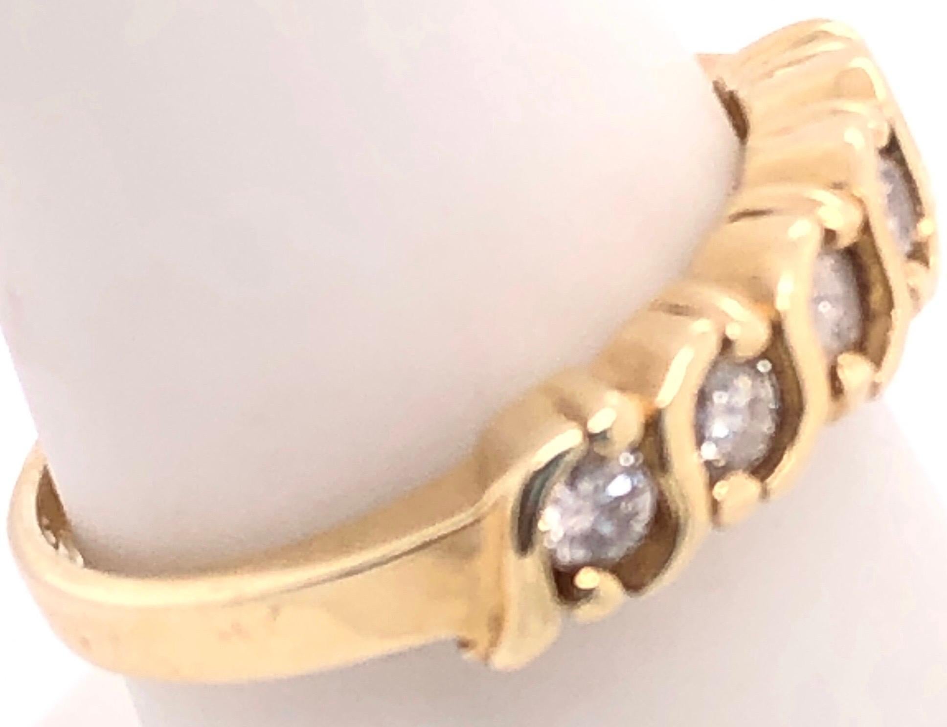 14 Karat Gelbgold Fashion Ring mit Diamanten .
0.50 Gesamtgewicht der Diamanten.
Größe 6.5
3.28 Gramm Gesamtgewicht.