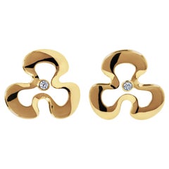 14 Karat Yellow Gold and Diamonds Stud Earrings