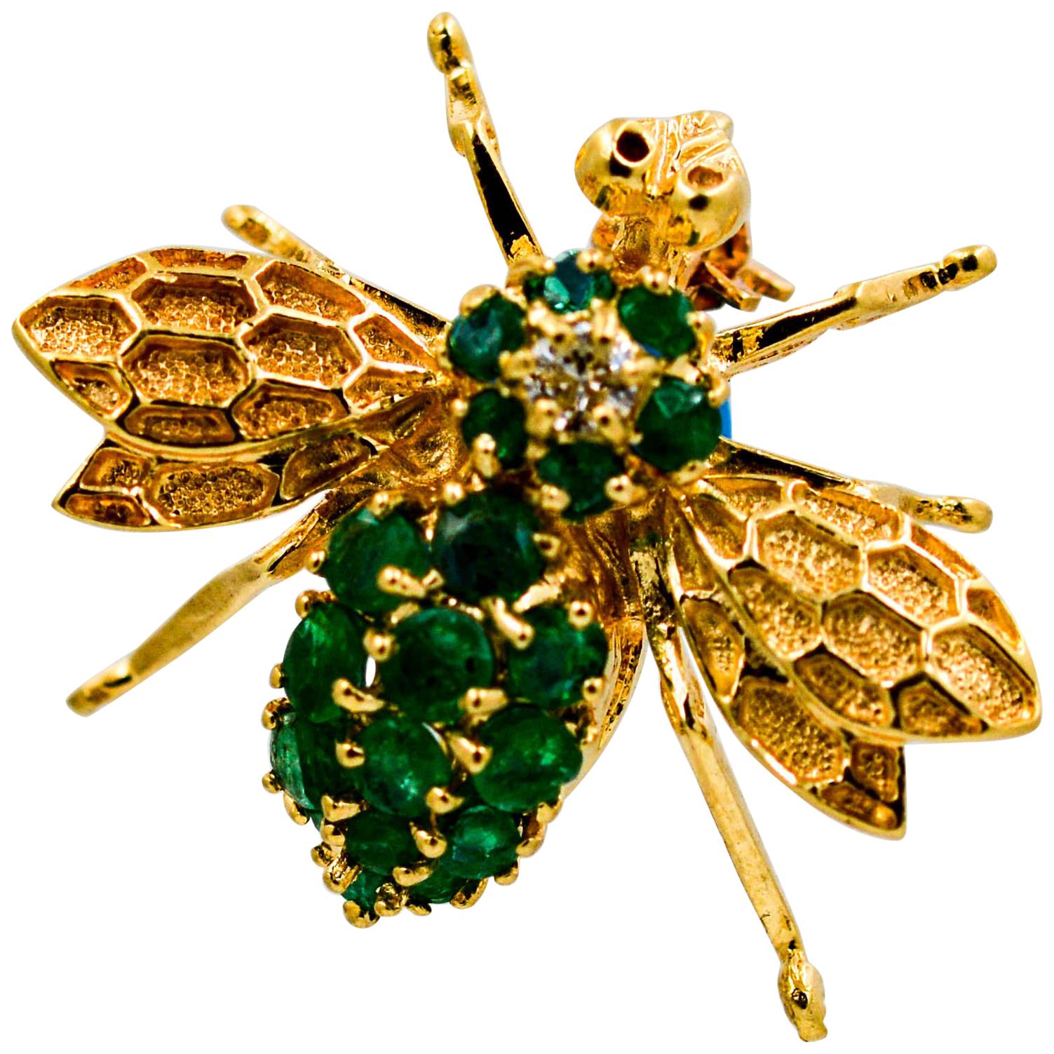 14 Karat Yellow Gold and Emerald Bee Brooch