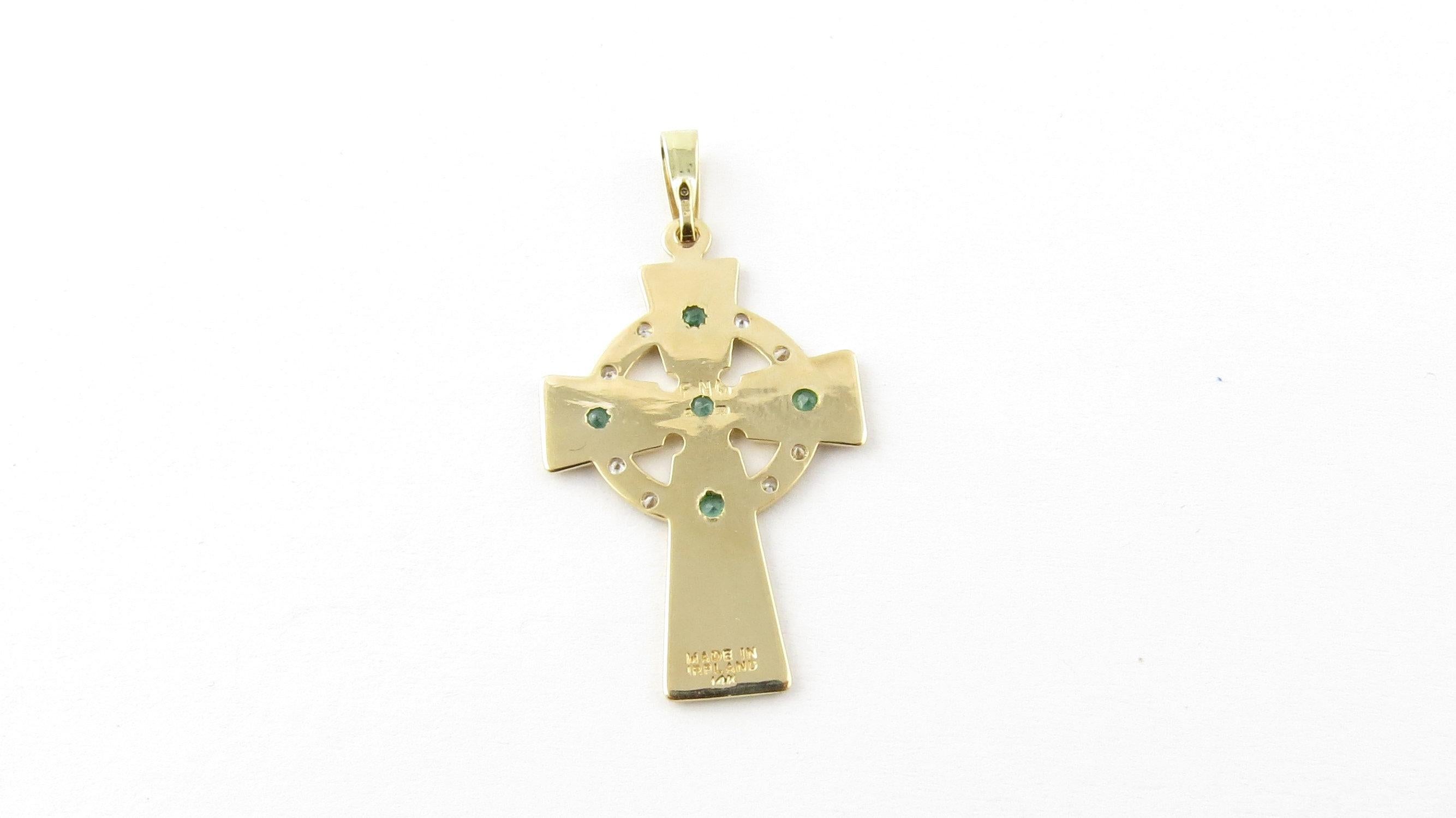 14 Karat Yellow Gold and Emerald Celtic Cross Pendant In Good Condition In Washington Depot, CT