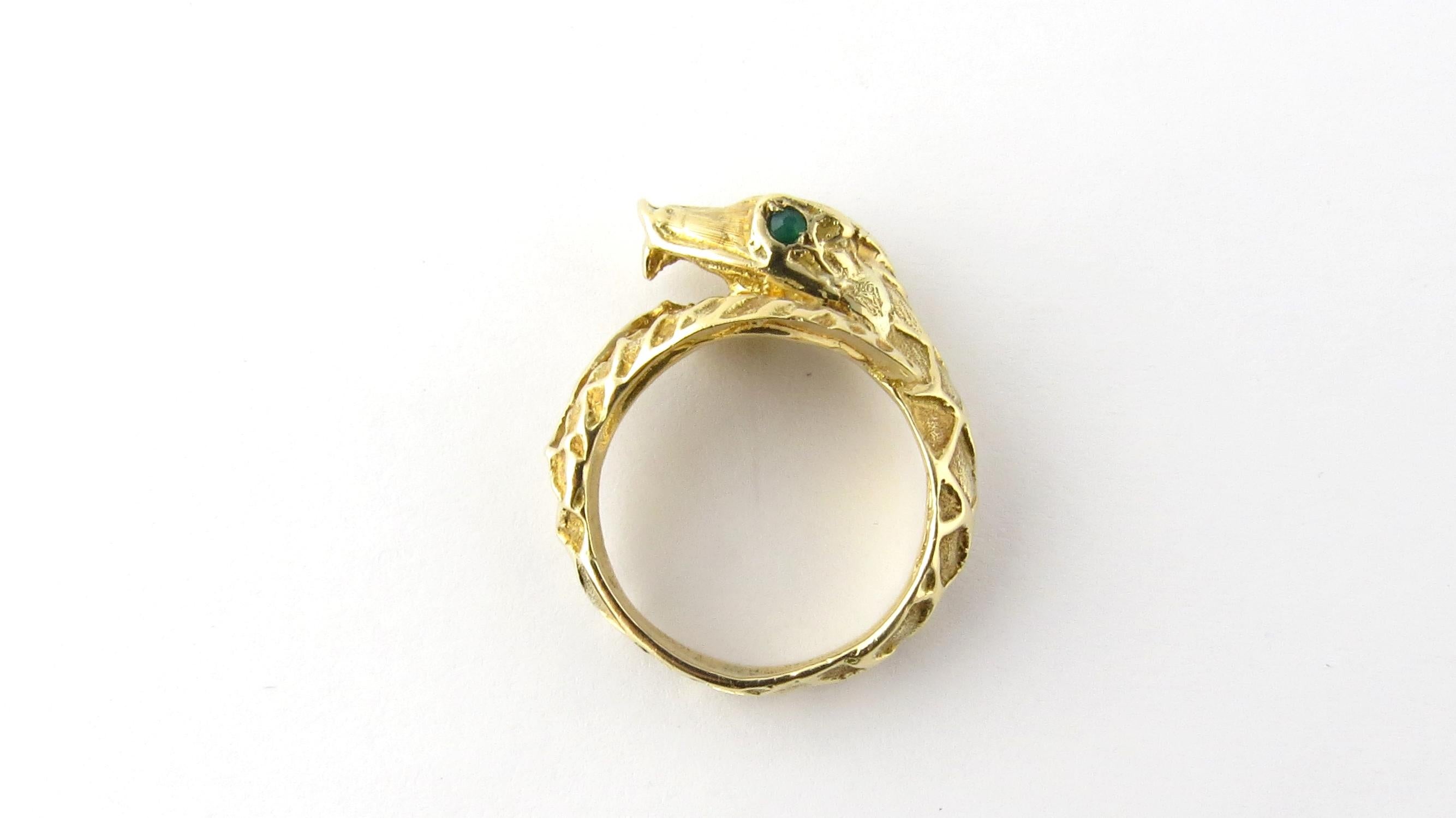 Vintage 14 Karat Yellow Gold and Emerald Snake Ring Size 7

This lovely ring features a 3D snake decorated with two genuine emeralds set in meticulously detailed 14K yellow gold. Shank measures 5 mm. Width measures 13 mm.

Ring Size: 7

Weight: 4.8