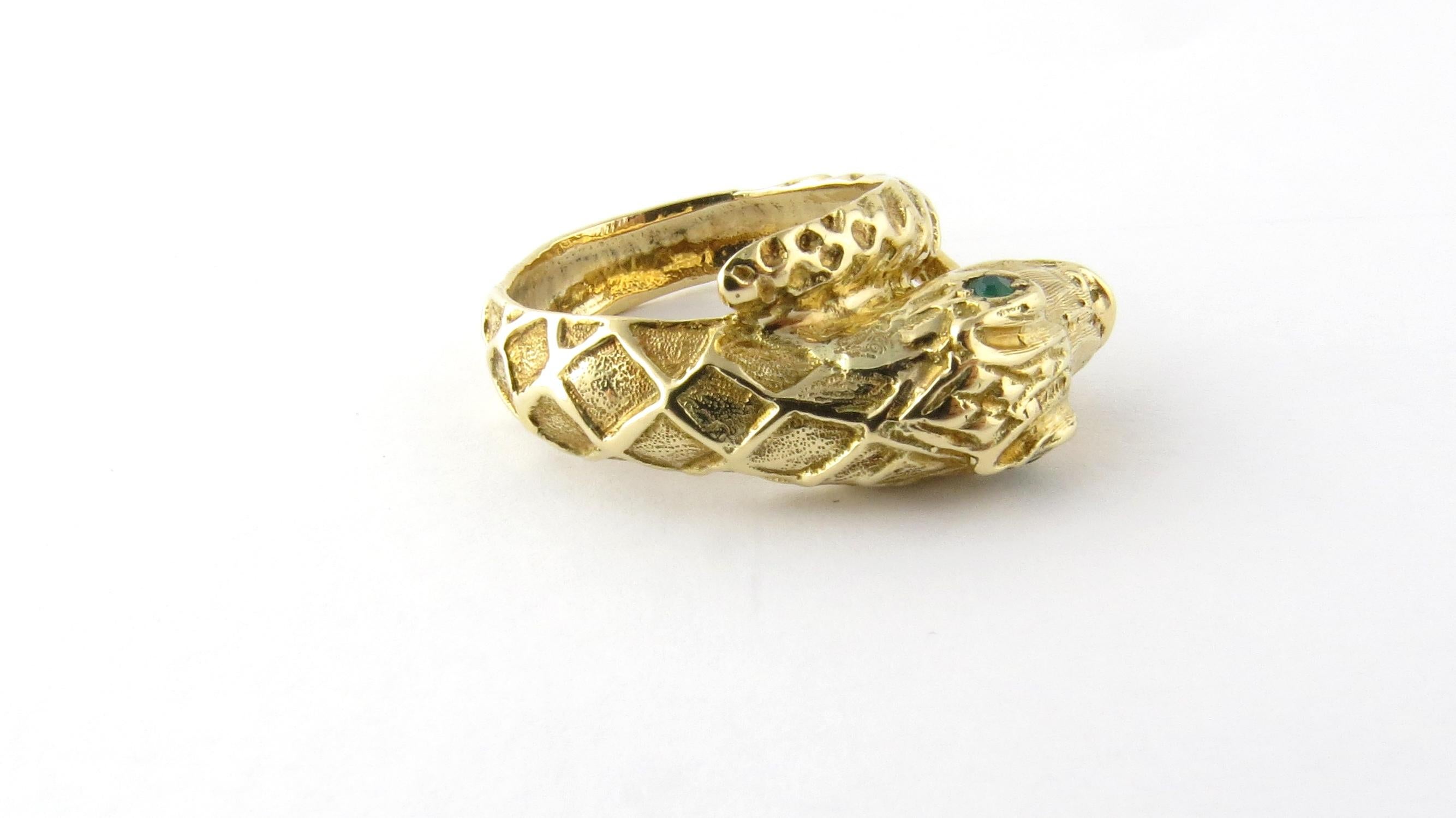 14 Karat Yellow Gold and Emerald Snake Ring In Good Condition In Washington Depot, CT