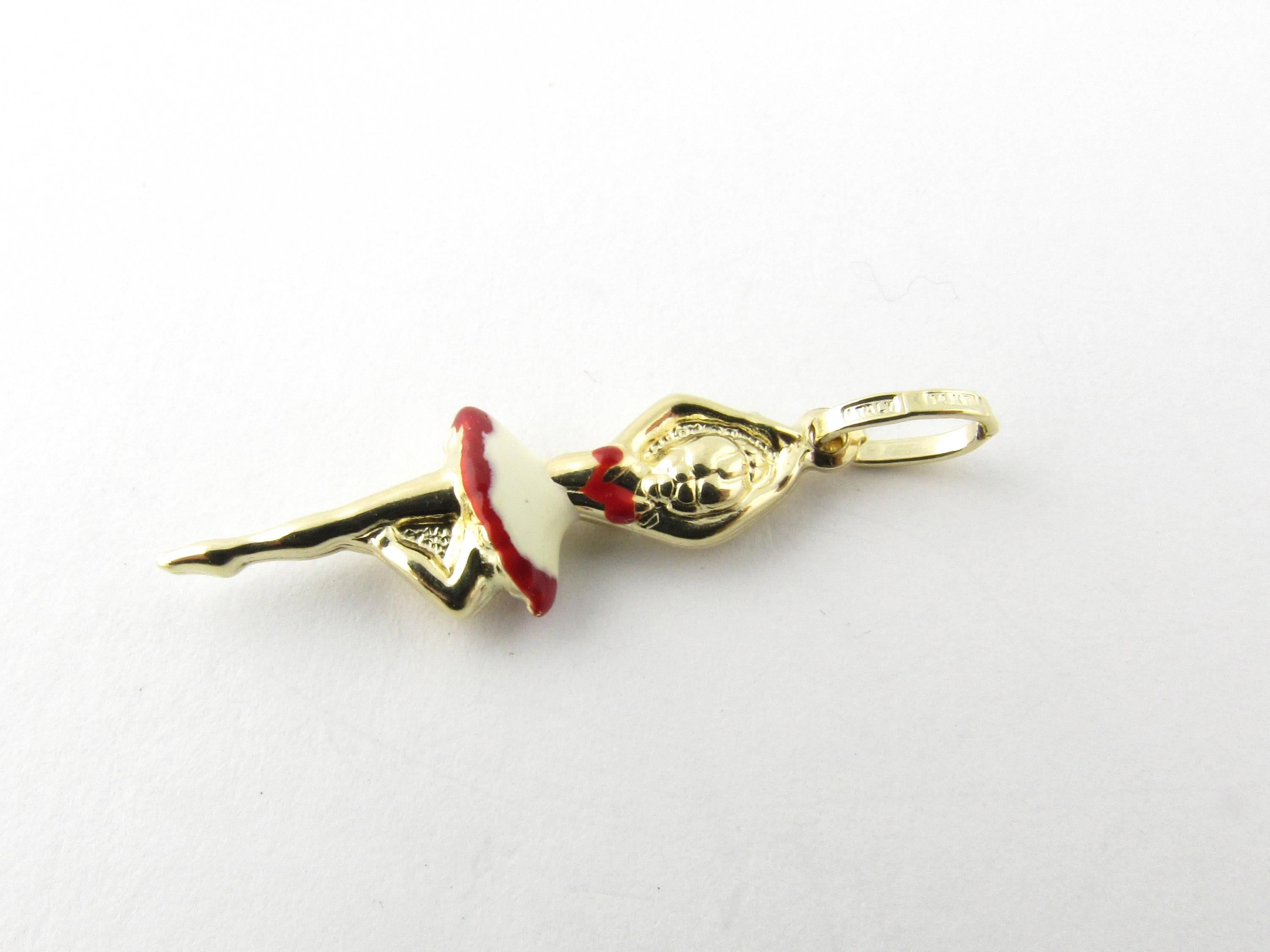 Vintage 14 Karat Yellow Gold Red and White Enamel Ballerina Charm-

Perfect gift for the ballerina in your life!

This lovely 3D charm features a miniature ballerina captured in a graceful pose. Beautifully accented with white and red enamel.

Size: