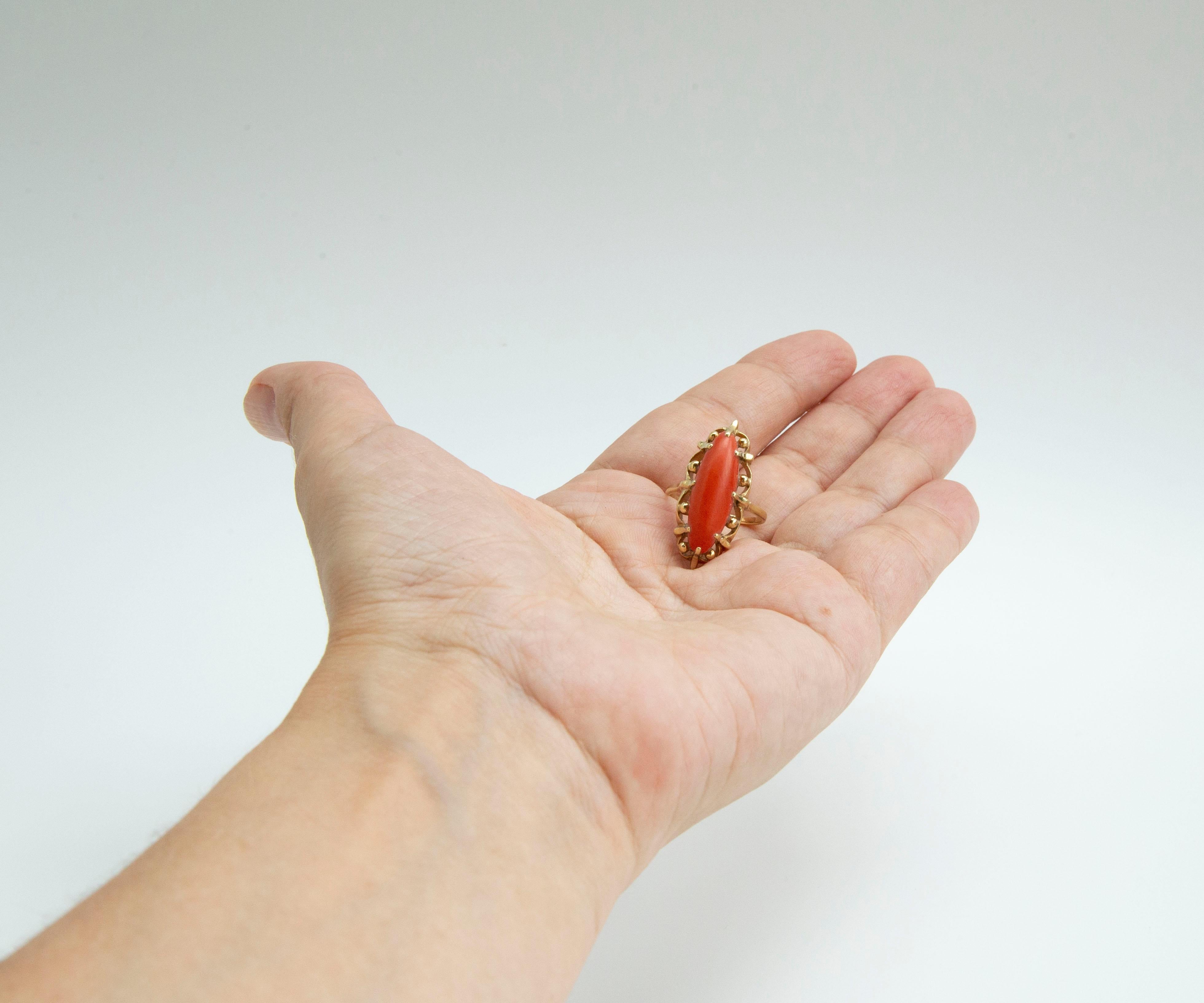 14 Karat Yellow Gold and Genuine Red Coral Ring 1970s For Sale 5