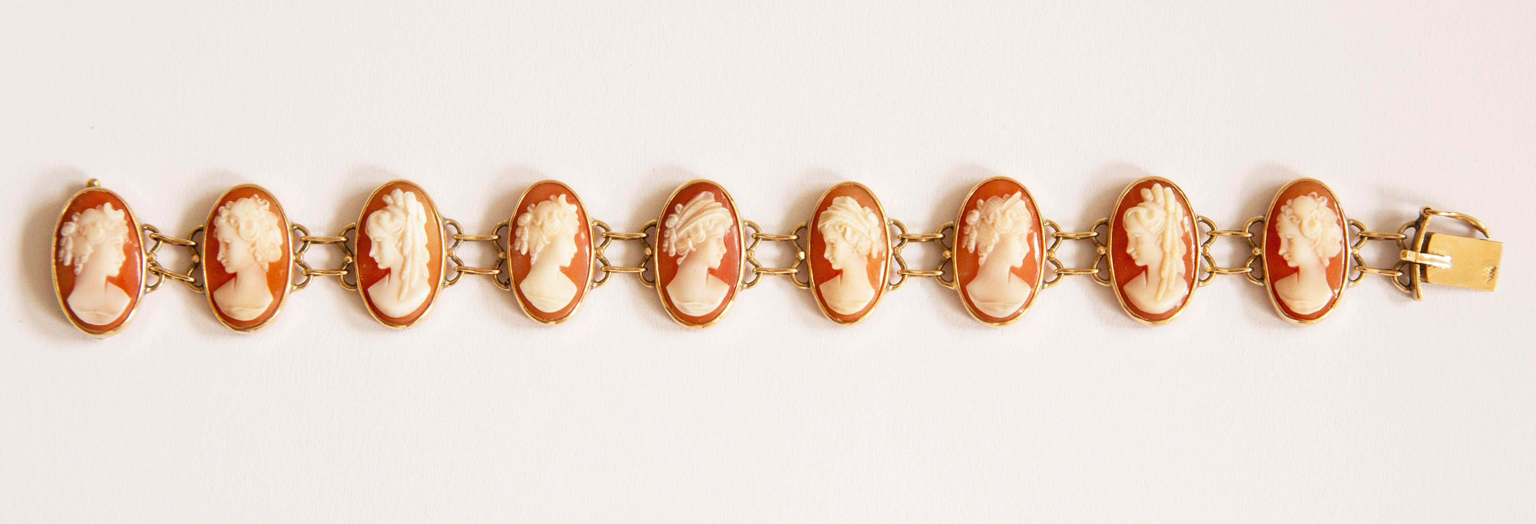 Modern 14 Karat Yellow Gold and Hand Carved Shell Cameo Link Bracelet For Sale