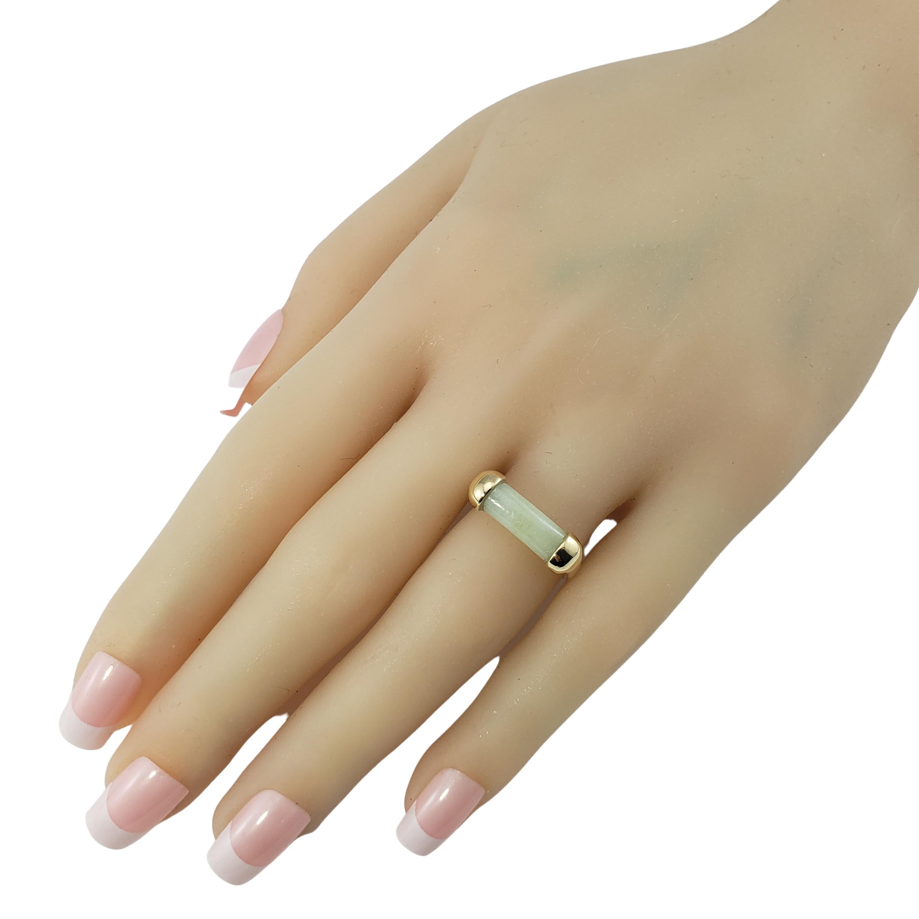 14 Karat Yellow Gold and Jade Ring 3