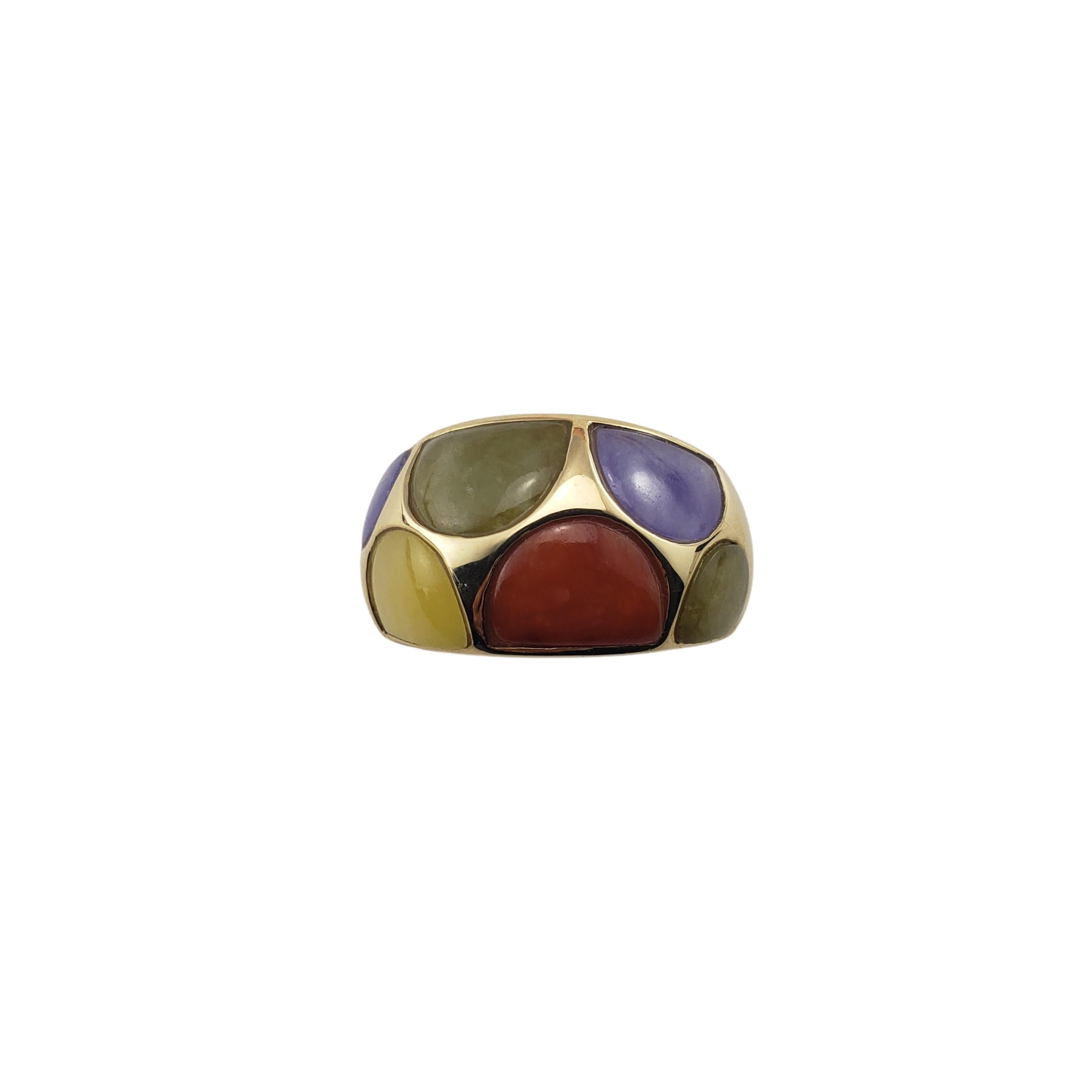 14 Karat Yellow Gold and Jade Ring Size 7.25-

This stunning band features multi-colored jade stoned set in elegant 14K yellow gold.  Width:  13 mm.  Shank:  3 mm.

Ring Size: 7.25

Weight:  3.8 dwt. /  6.0 gr.

Stamped: 14K  CHINA

Very good