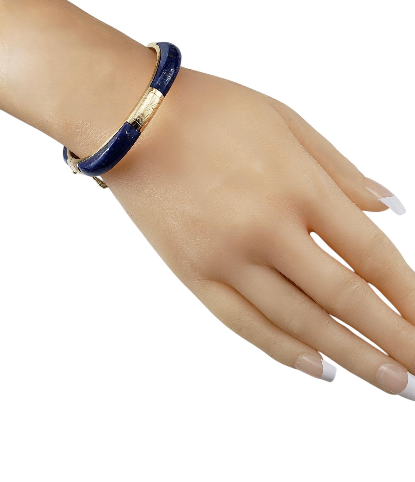 14 Karat Yellow Gold and Lapis Lazuli Bangle Bracelet #21343 For Sale 1