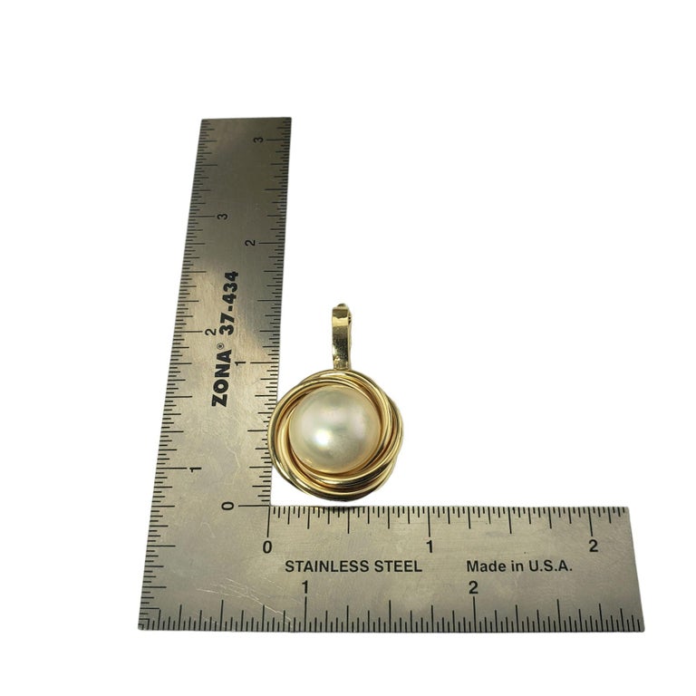 14 Karat Yellow Gold and Mabe Pearl Pendant Enhancer For Sale at 1stDibs
