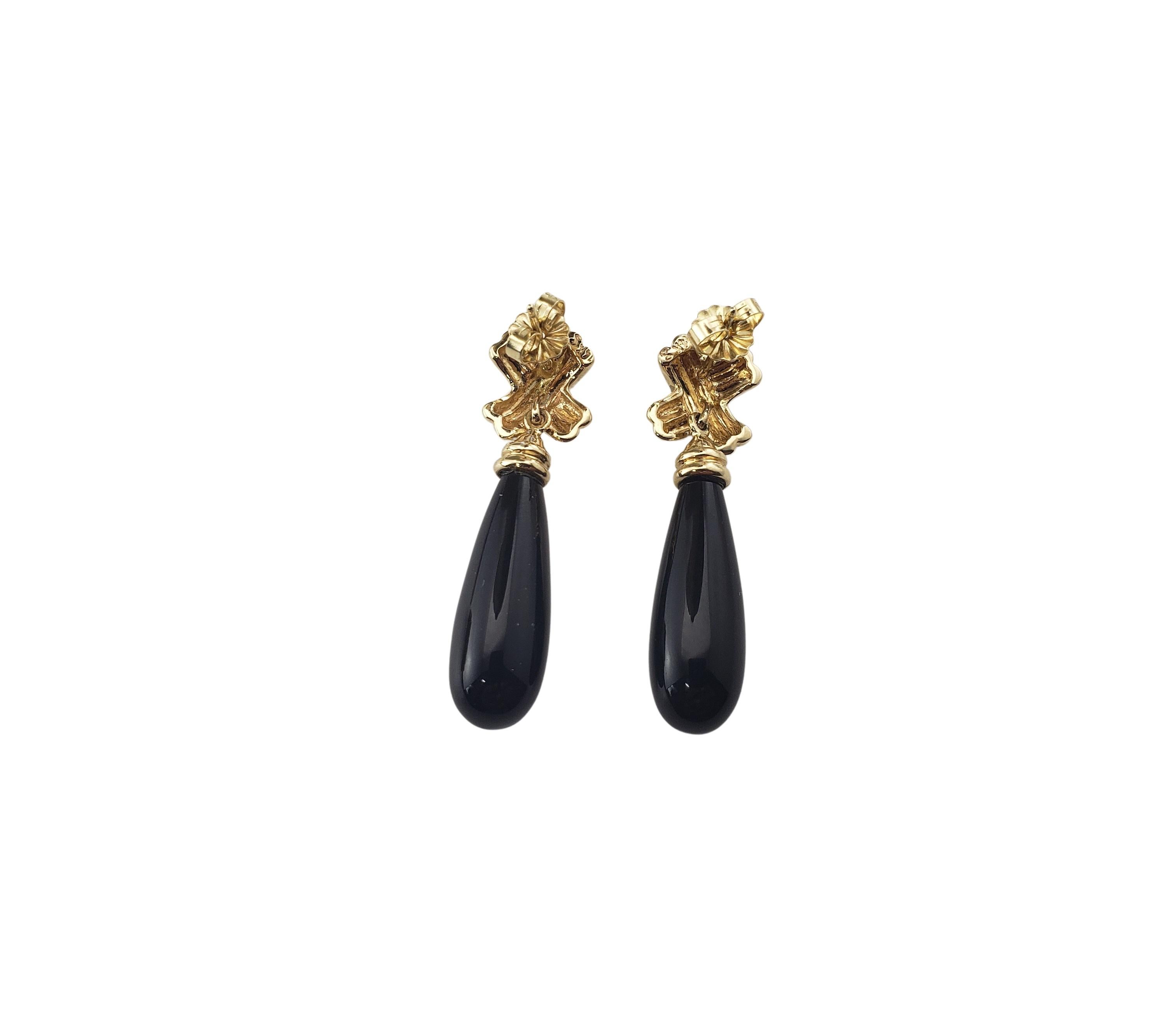 14 Karat Yellow Gold and Onyx Dangle Earrings For Sale 2