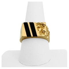 14 Karat Yellow Gold and Onyx Men's Solid Nugget Ring 