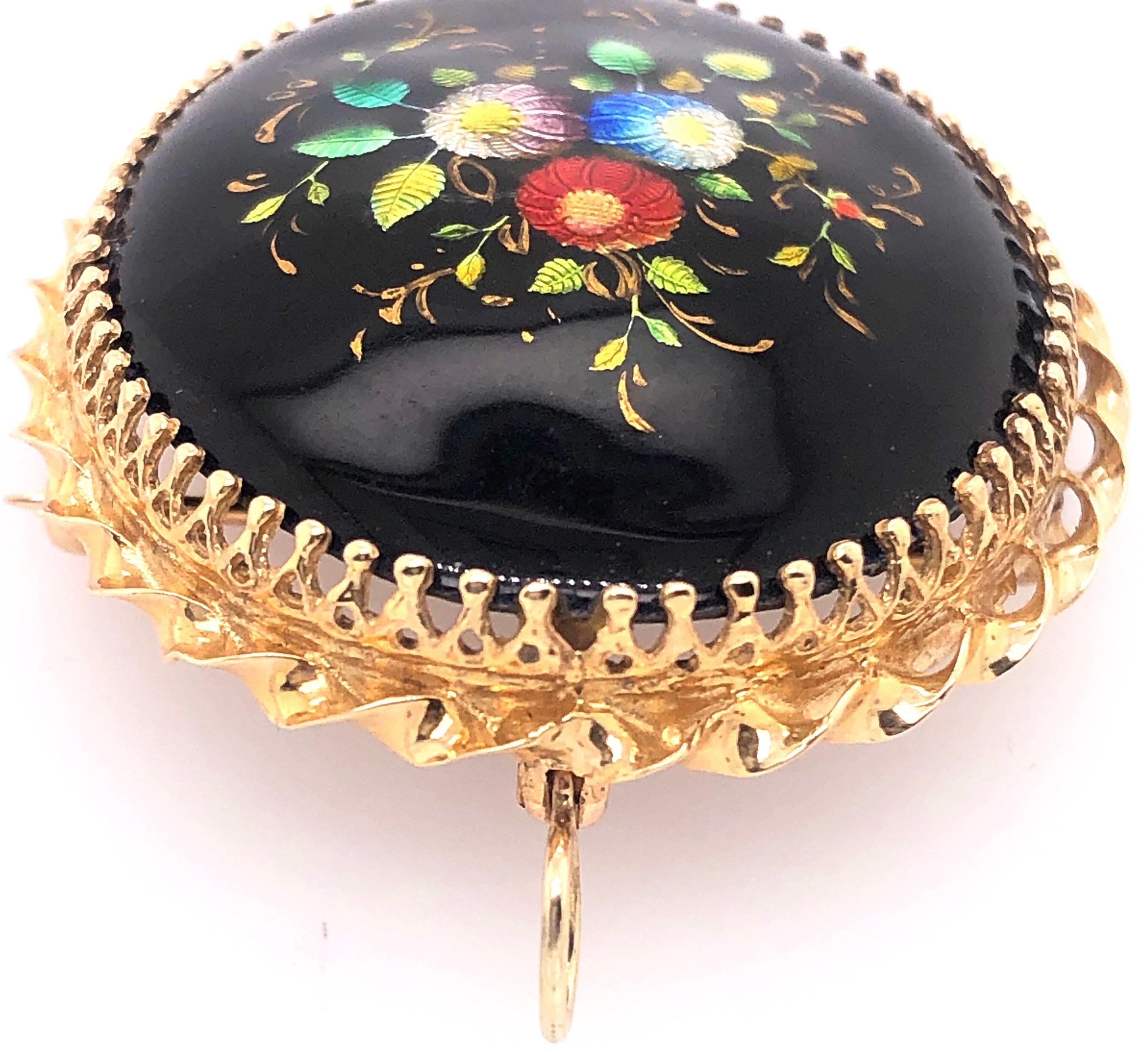 14 Karat Yellow Gold and Oval Enamel Floral Design Brooch / Pendant France For Sale 3