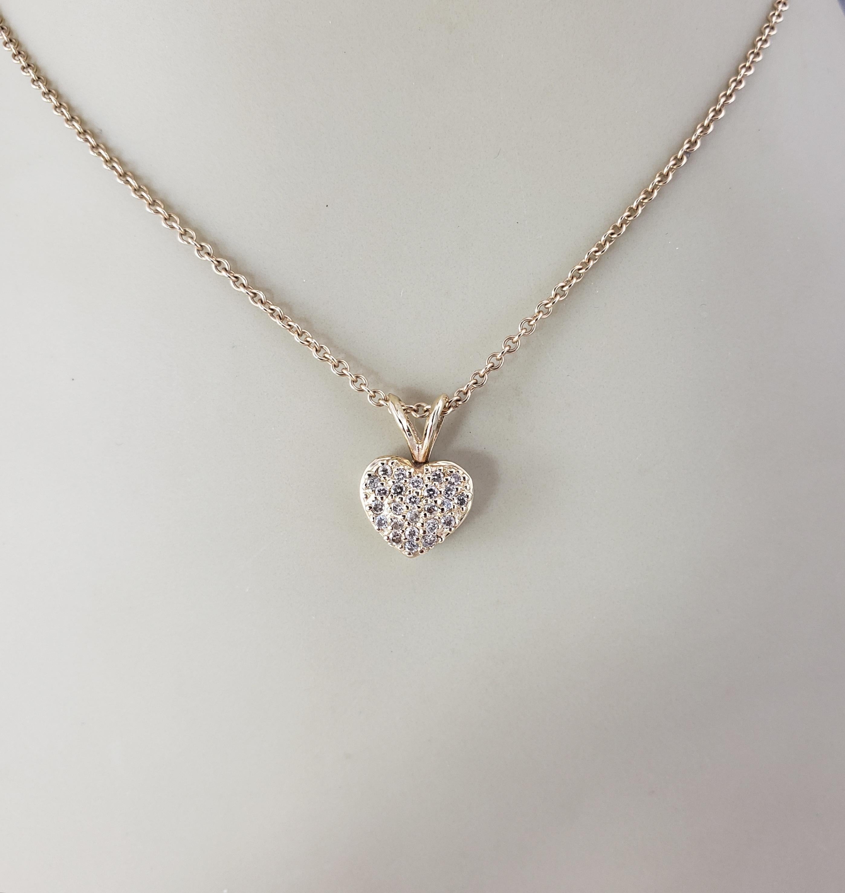 Colgante corazón de oro amarillo de 14 quilates y diamantes pavé #17985 2