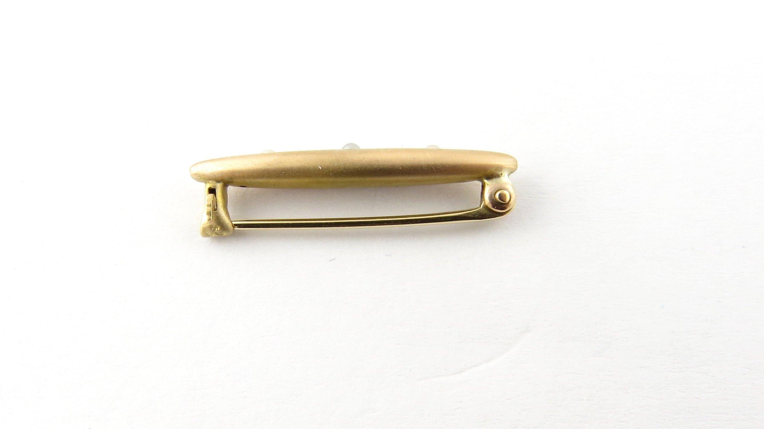 14 Karat Yellow Gold and Pearl Brooch/Pin In Good Condition In Washington Depot, CT