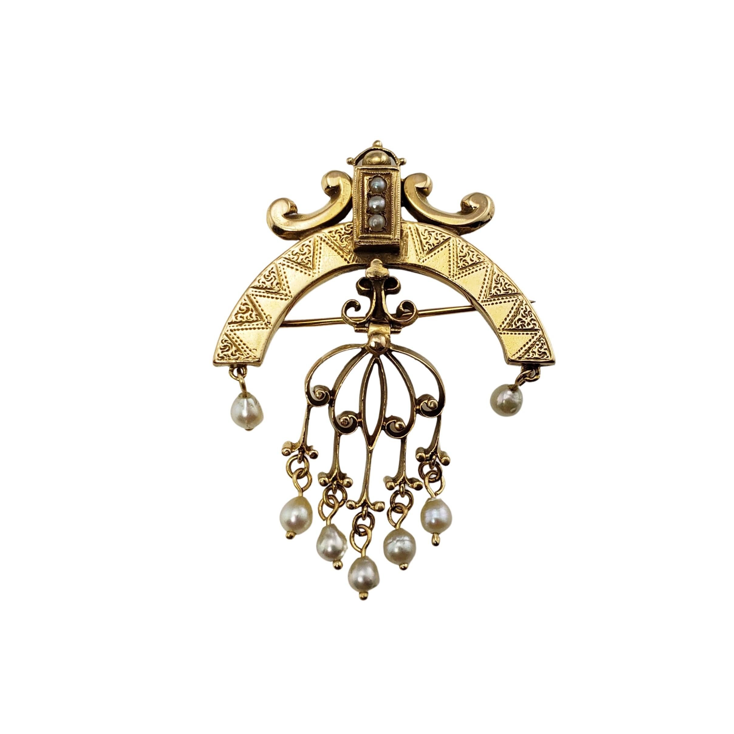 14 Karat Yellow Gold and Pearl Brooch / Pin For Sale 1