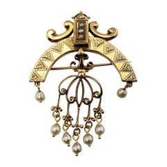 Broche / Alfiler de Oro Amarillo de 14 Kilates y Perlas