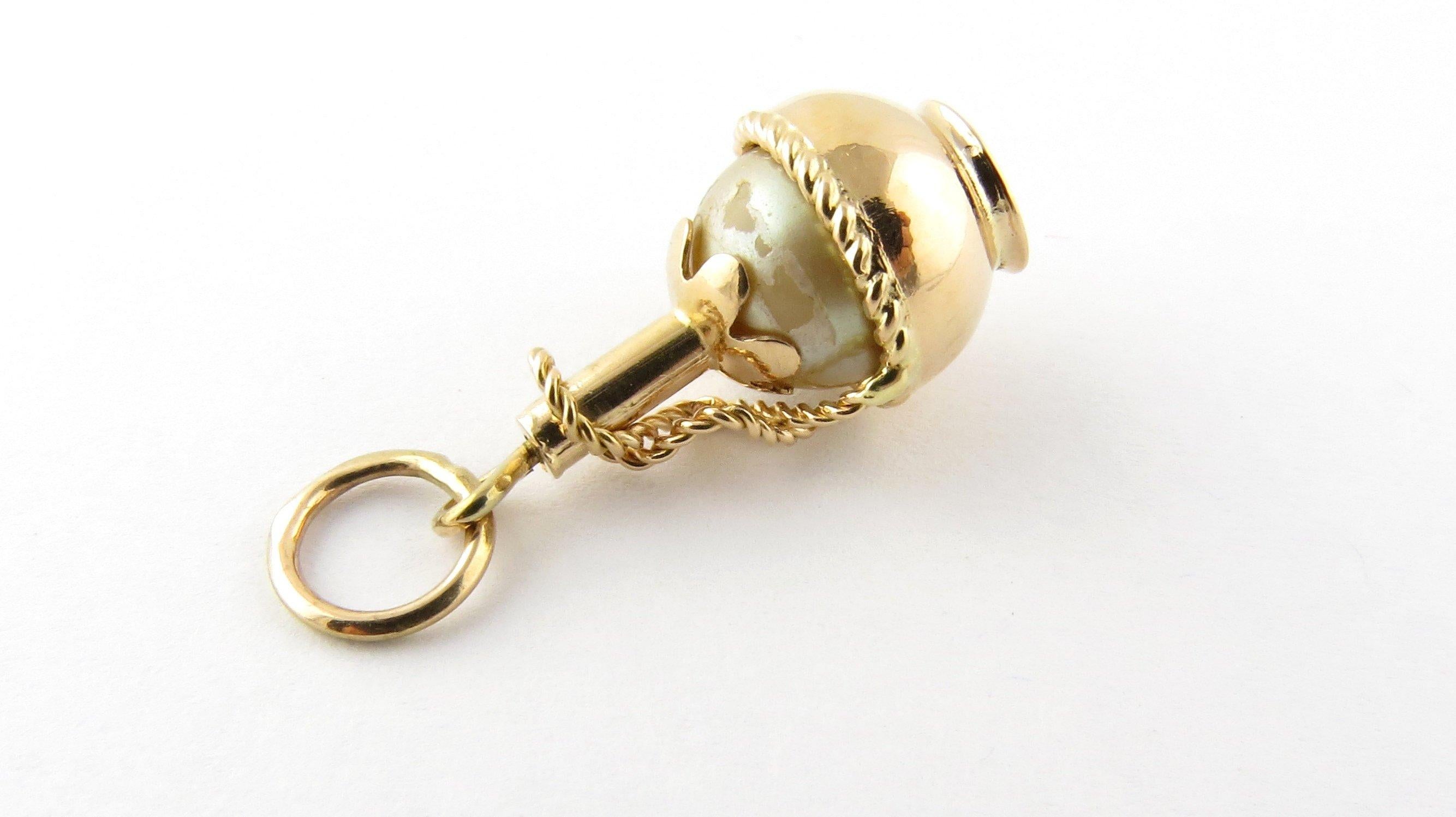 14 Karat Yellow Gold and Pearl Chianti Bottle Charm In Good Condition In Washington Depot, CT