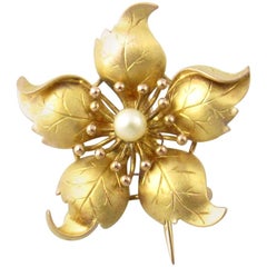 14 Karat Yellow Gold and Pearl Clematis Flower Brooch or Pin