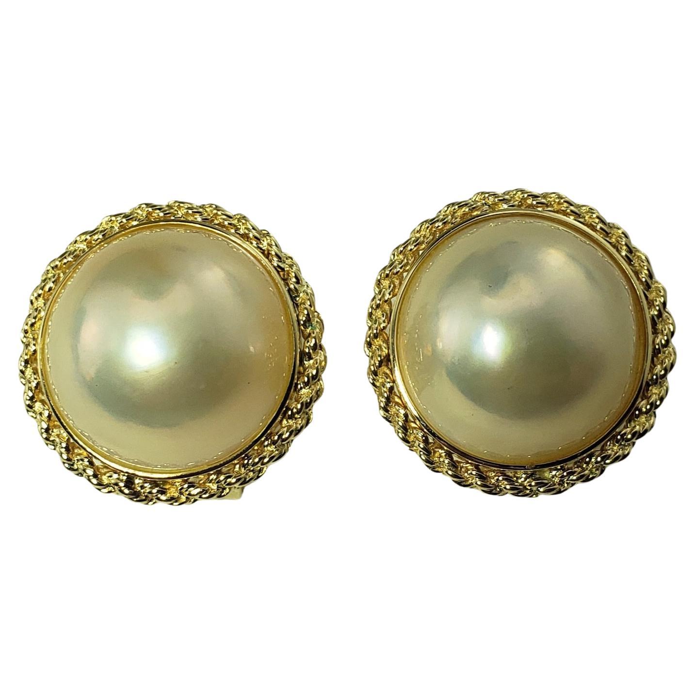 Pendientes de Oro Amarillo de 14 Kilates y Perlas