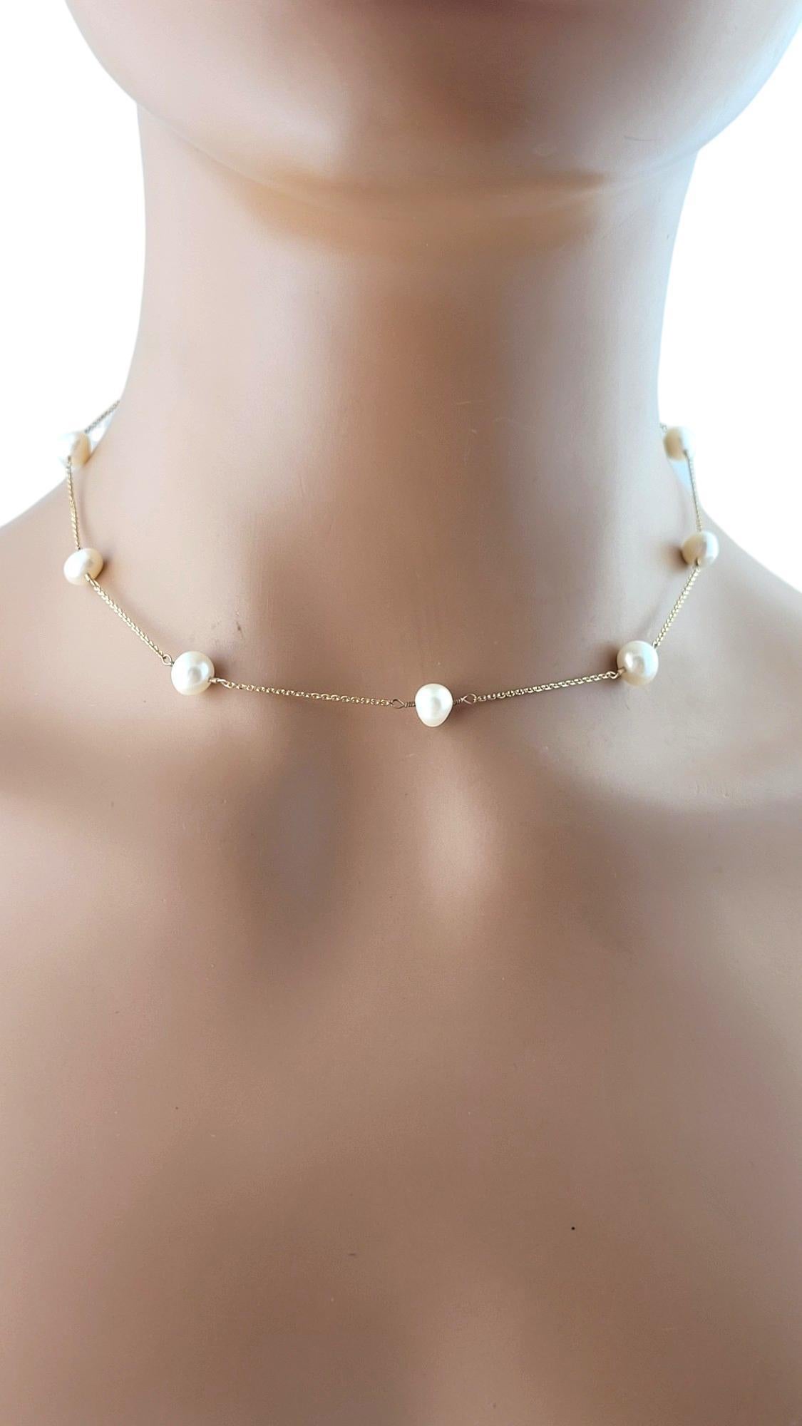 Collier flottant en or jaune 14 carats et perles 16 3/4