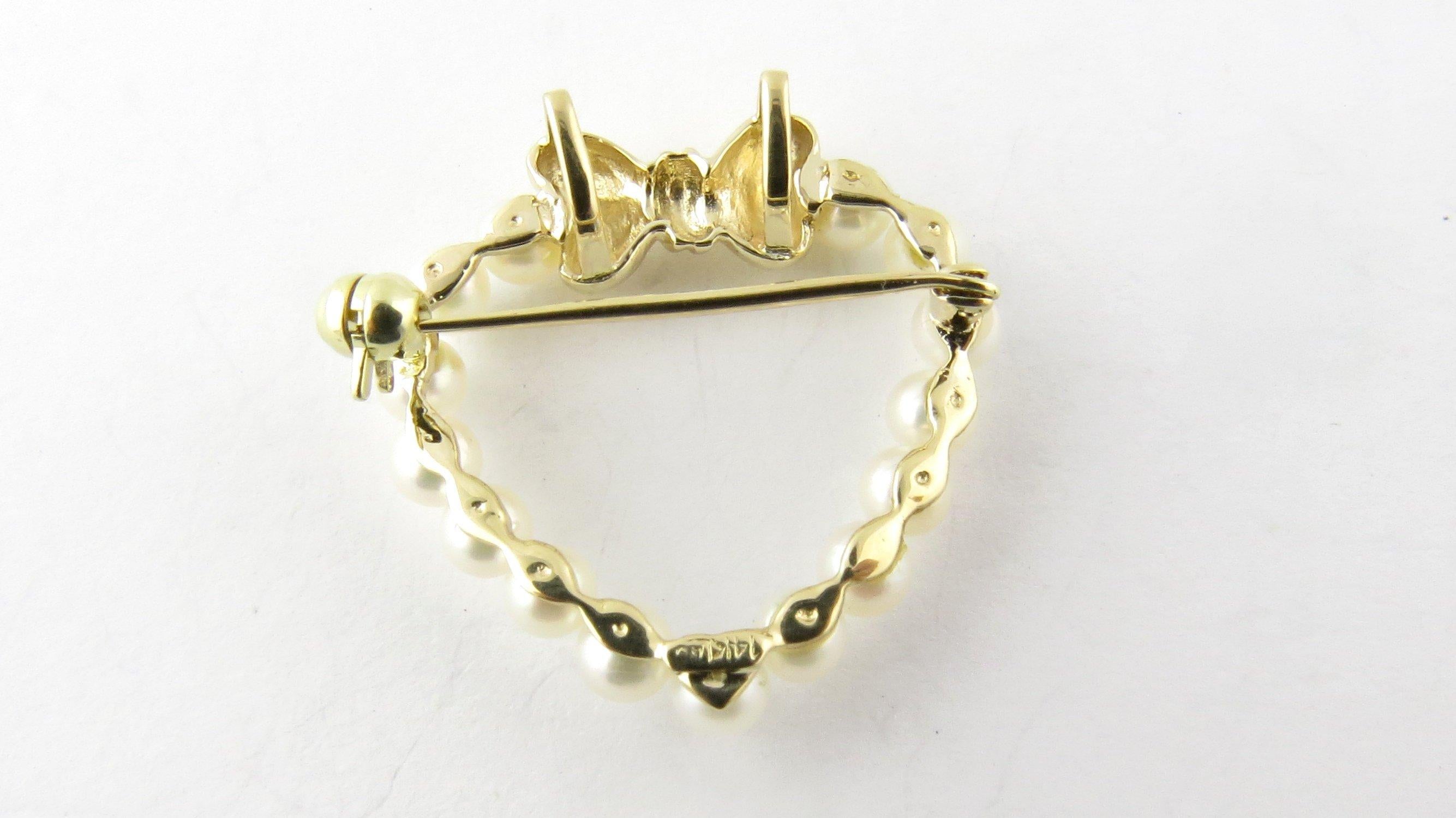 14 Karat Yellow Gold and Pearl Heart Brooch or Pin In Good Condition In Washington Depot, CT