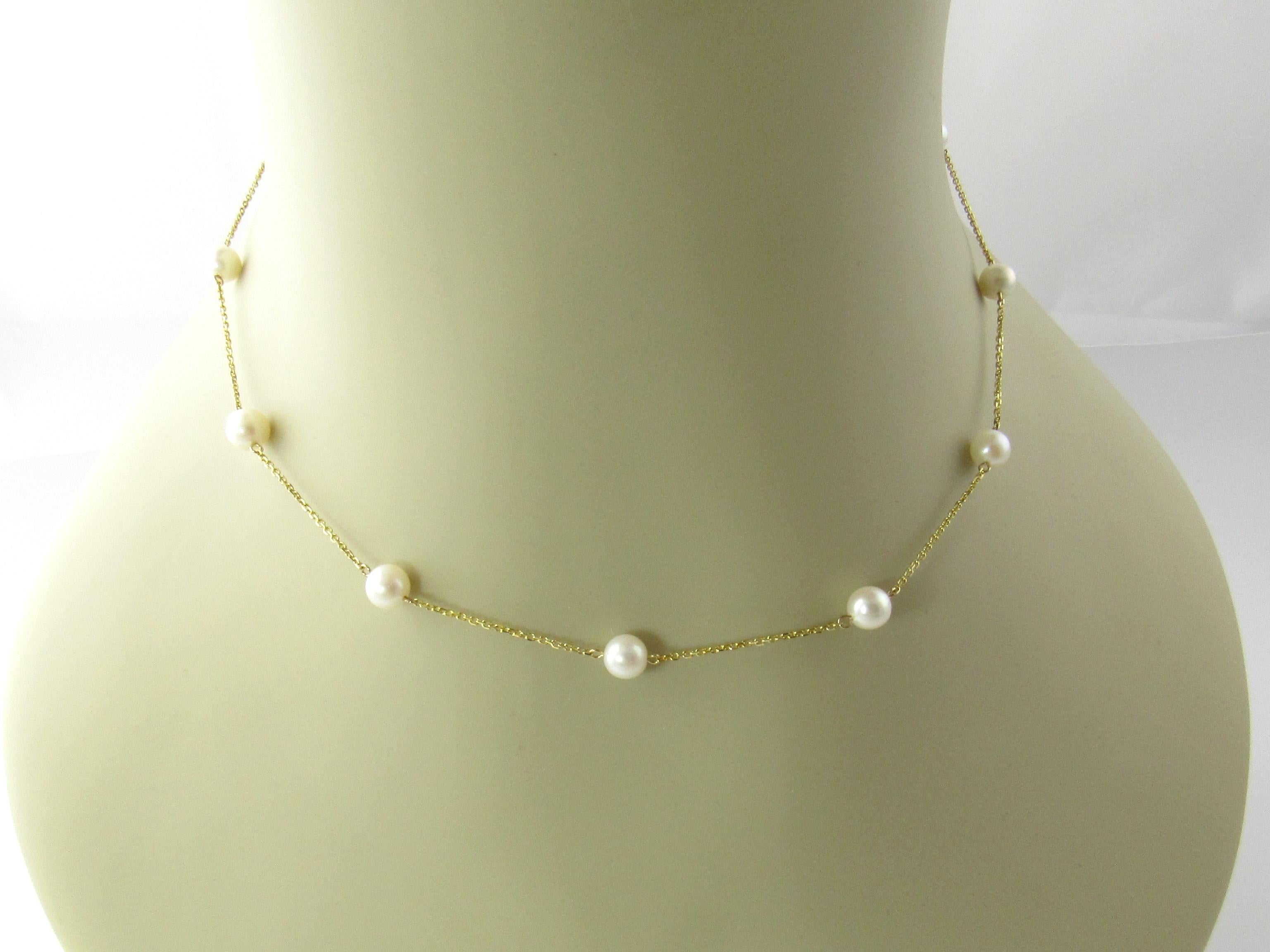 14 Karat Yellow Gold and Pearl Necklace For Sale 1