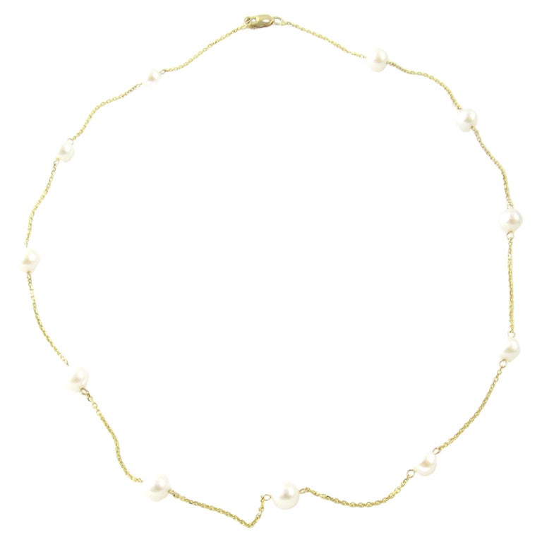 14 Karat Yellow Gold and Pearl Necklace For Sale at 1stDibs
