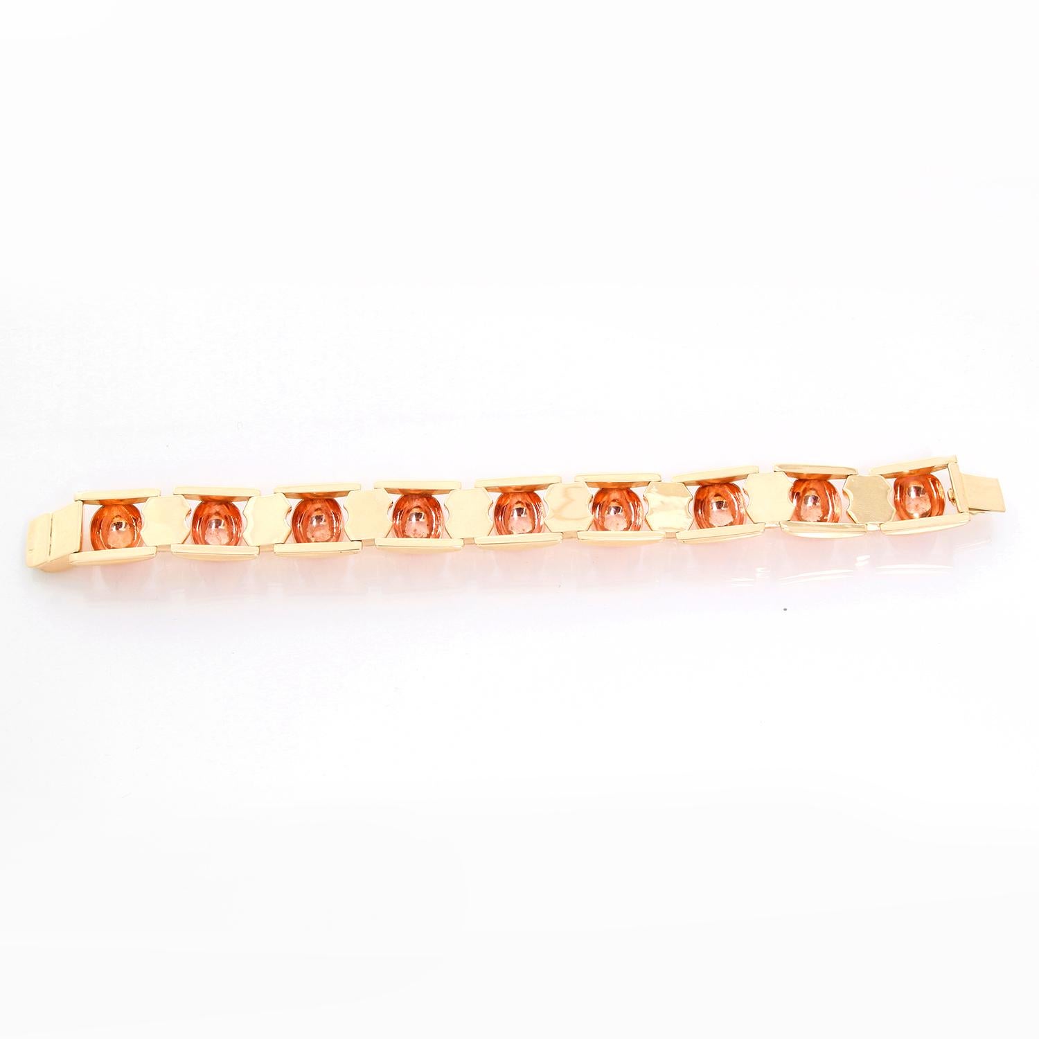 14 Karat Yellow Gold and Rose Gold Bracelet In Excellent Condition For Sale In Dallas, TX