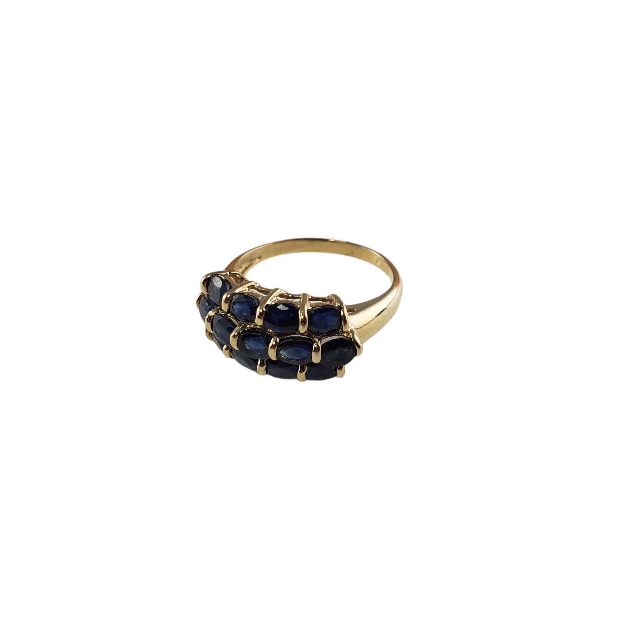 Oval Cut 14 Karat Yellow Gold and Natural Sapphire Ring For Sale