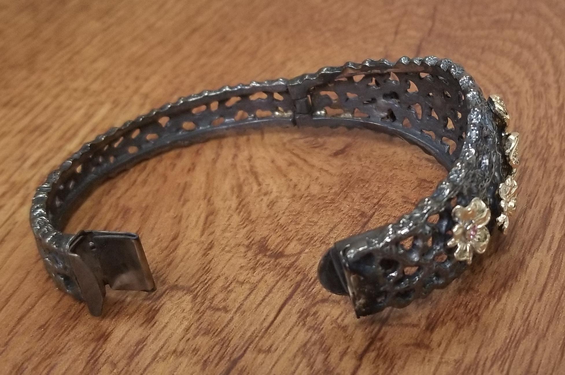 Arts and Crafts 14 Karat Yellow Gold and Silver Flower Bracelet For Sale