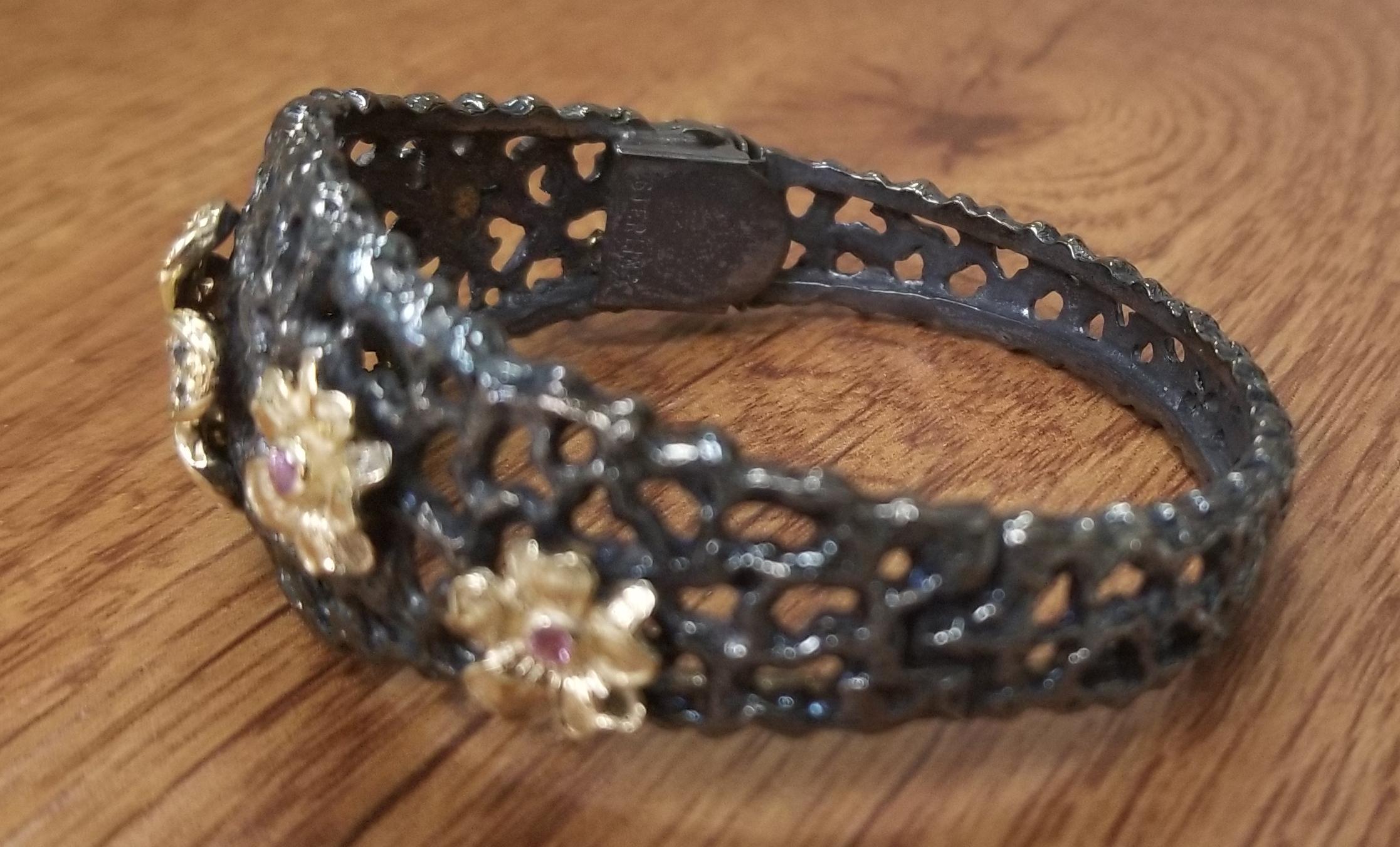Round Cut 14 Karat Yellow Gold and Silver Flower Bracelet For Sale