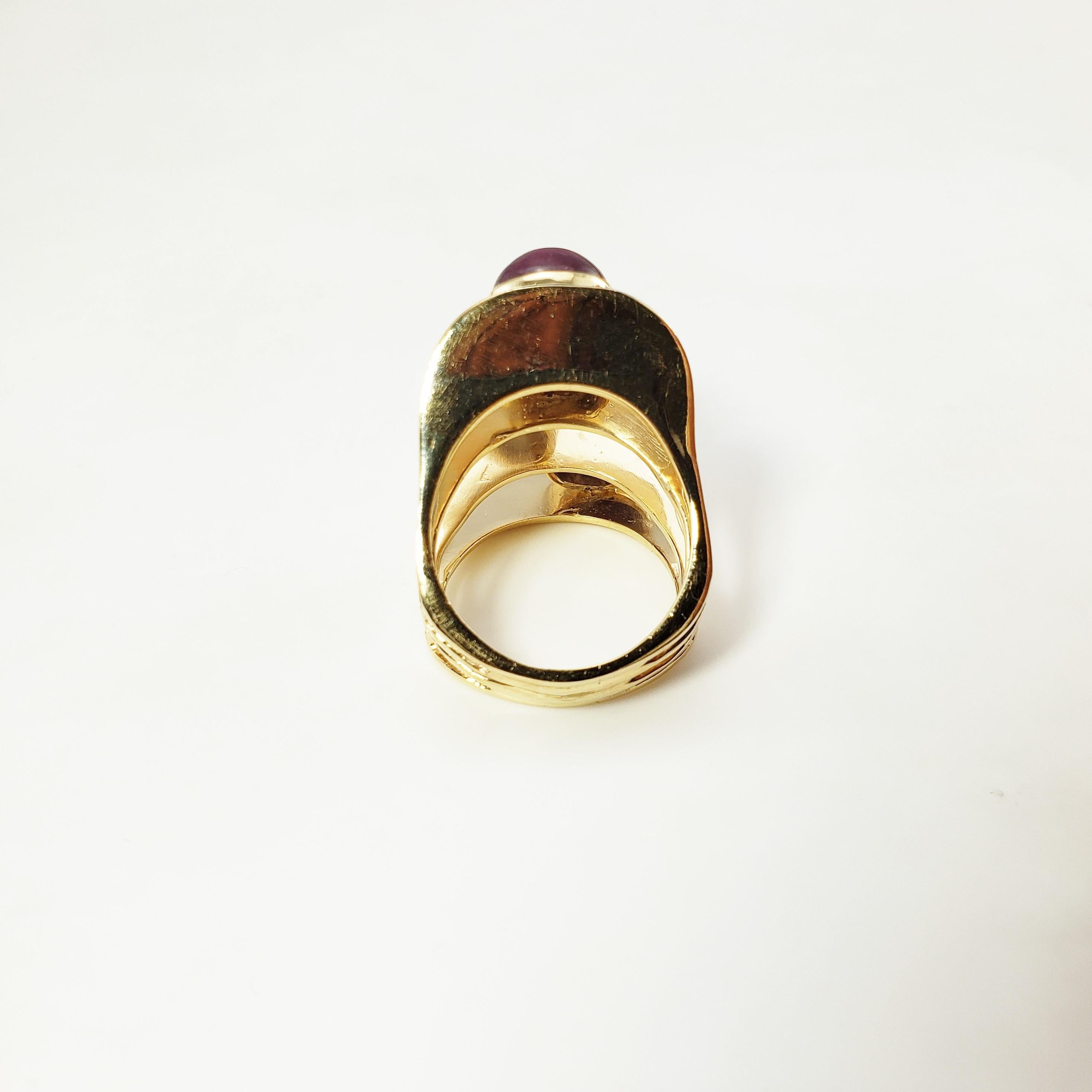 Women's 14 Karat Yellow Gold and Star Sapphire Ring Size 10.25 For Sale