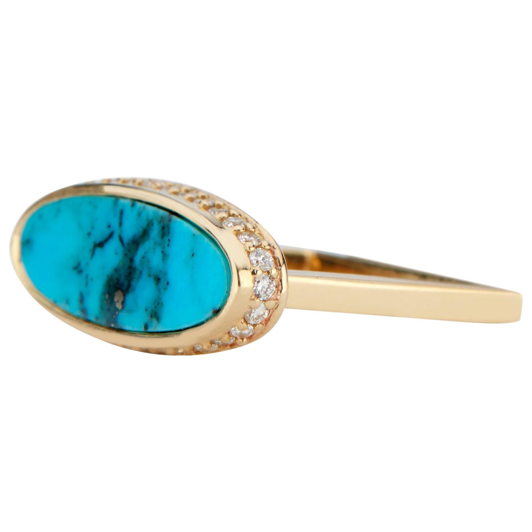 14 Karat Yellow Gold and Turquoise Ring with White Diamond Halo For Sale