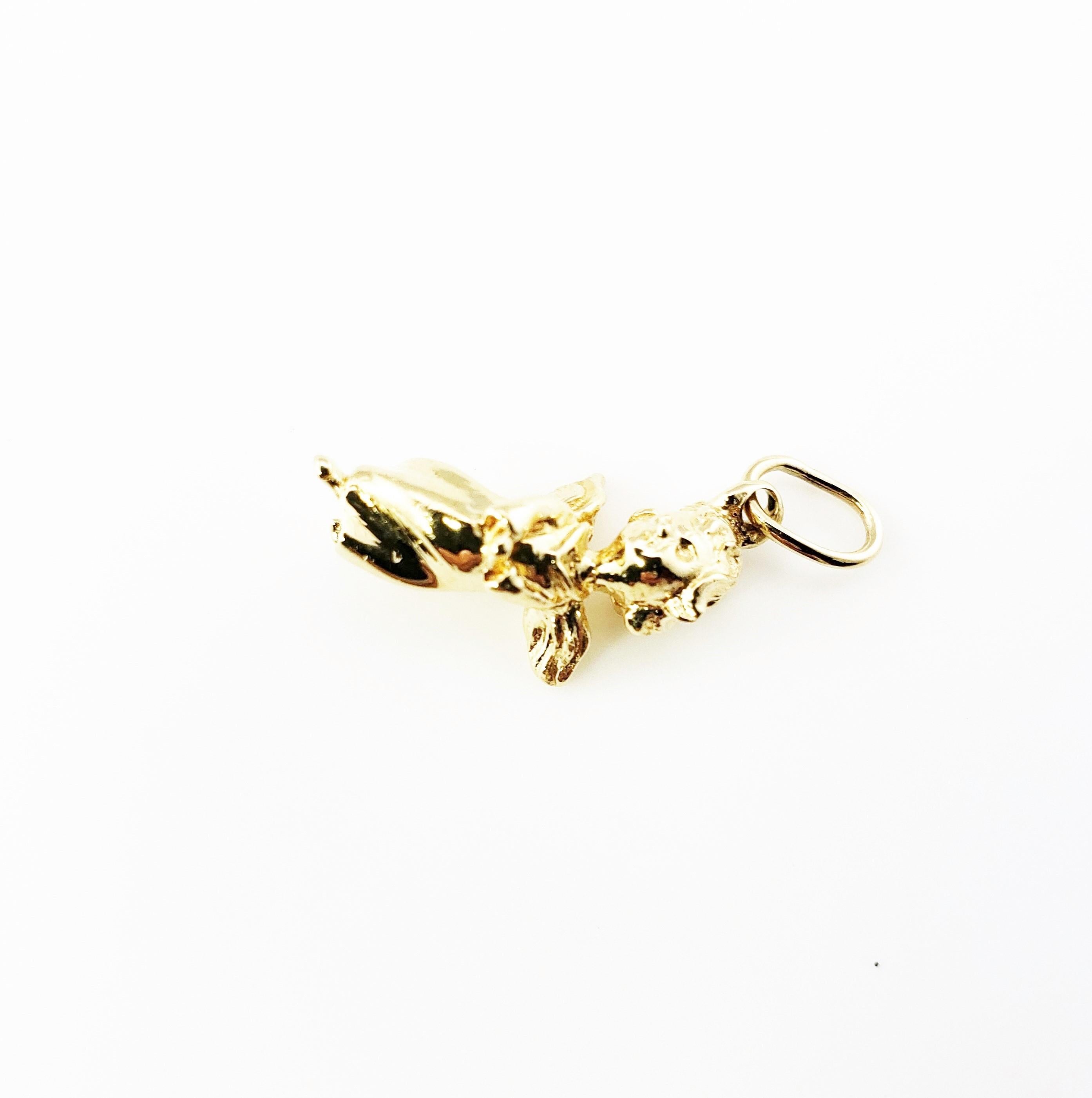 Vintage 14 Karat Yellow Gold Angel Charm

Carry your guardian angel with you always!

This lovely 3D charm features a miniature angel meticulously detailed in 14K yellow gold.

Size: 19 mm x 9 mm - actual charm

Weight: 1.9 dwt. / 3.1 gr.

Stamped: