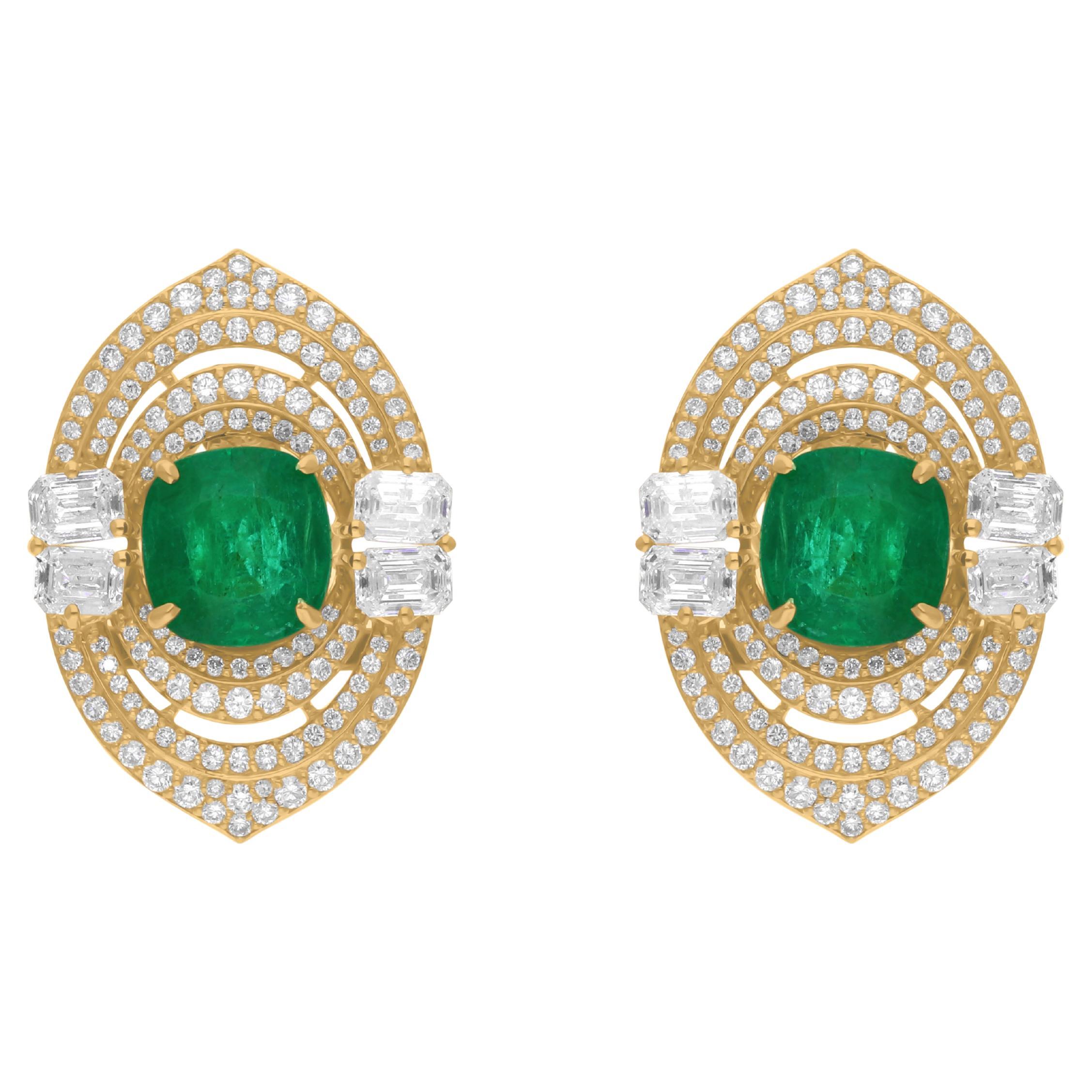 Boucles d'oreilles en or jaune 14 carats Art Deco 8.02Tcw Zambian Emerald Diamonds Stud Earrings en vente