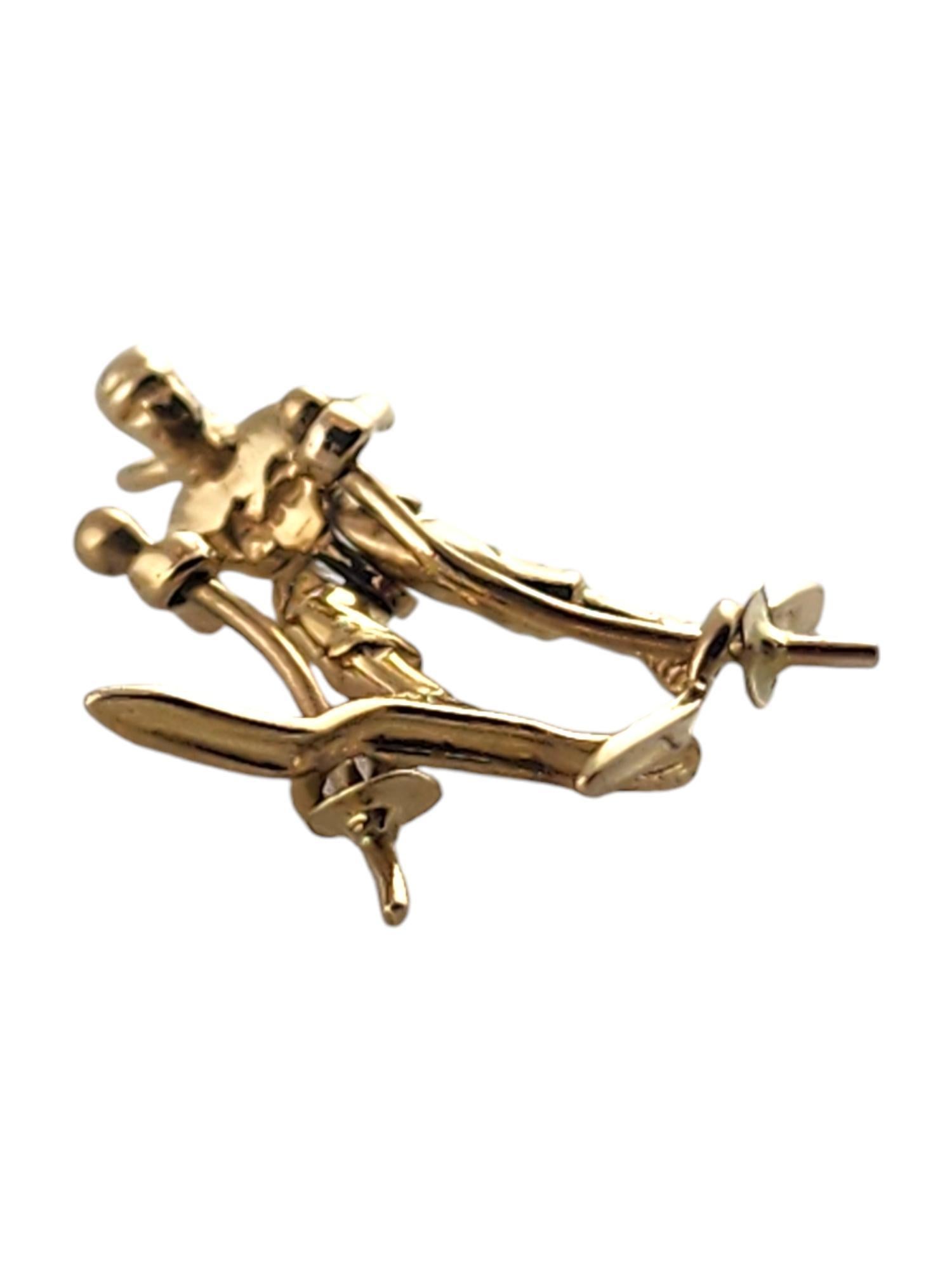14 Karat Yellow Gold Articulated Skier Charm

This adorable skier charm was meticulously crafted from 14K yellow gold with amazing attention to detail and would be perfect for a ski lover in your life!

Size: 15.61mm X 17.22mm

Weight: 1.9 g/ 1.2