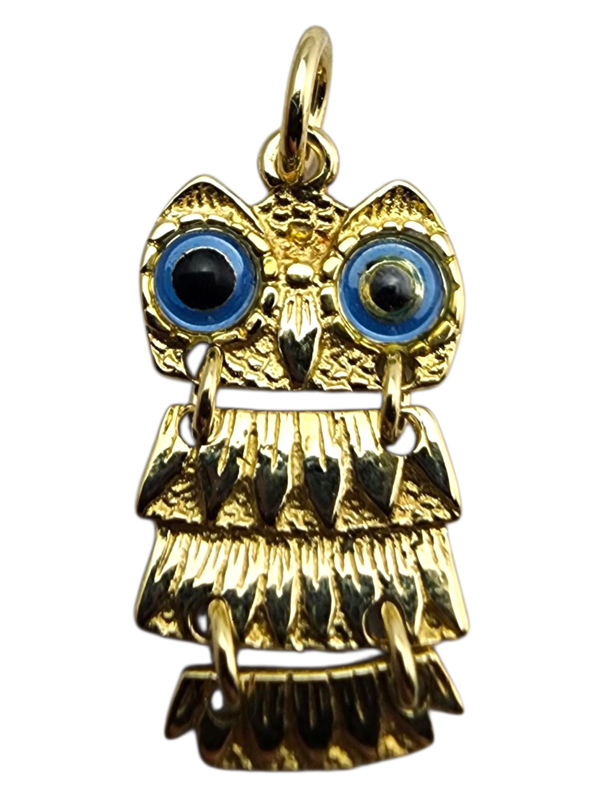 Charm a forma di gufo articolato in oro giallo 14 carati #23677 in vendita 1