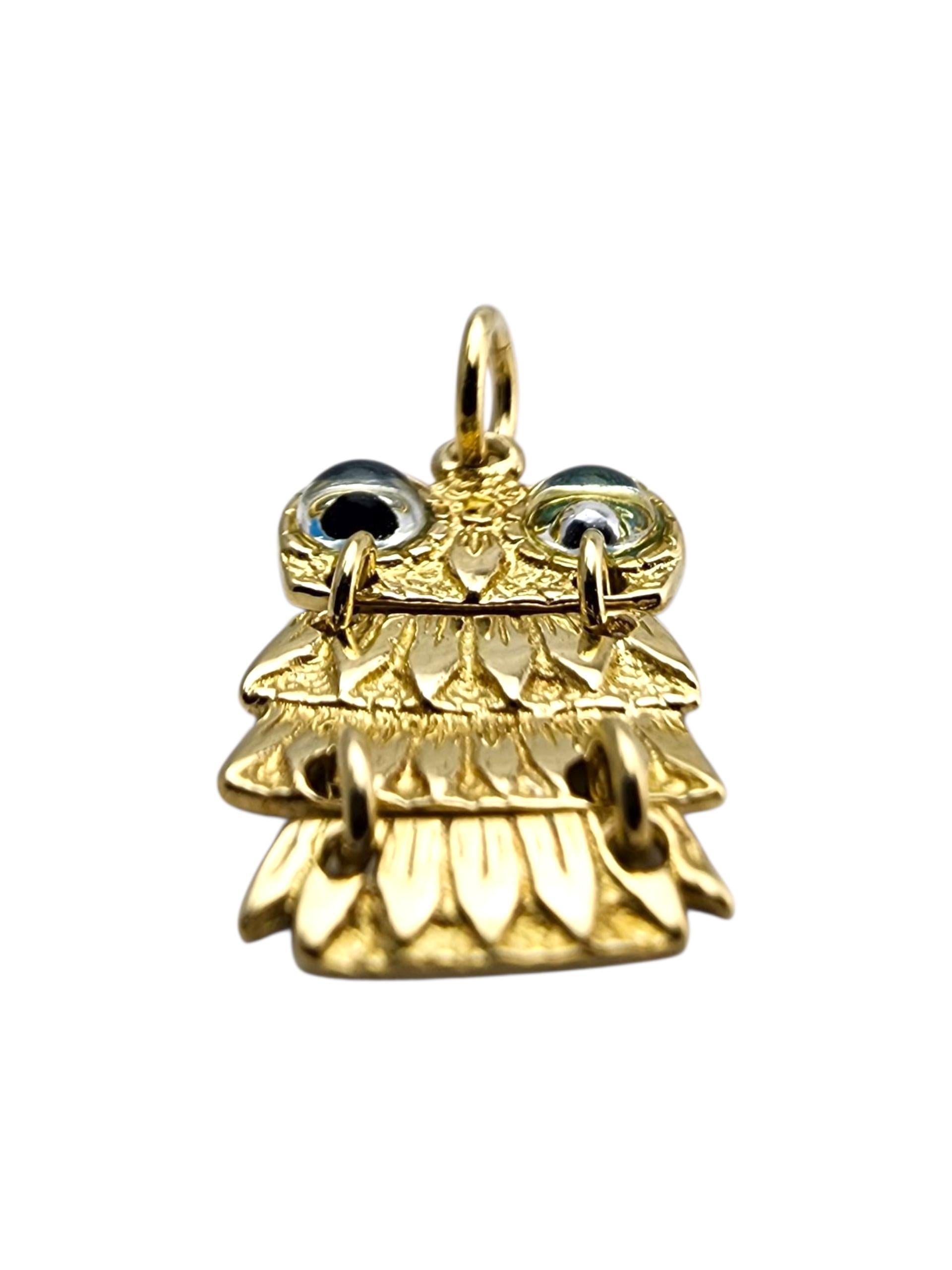 Charm a forma di gufo articolato in oro giallo 14 carati #23677 in vendita 2