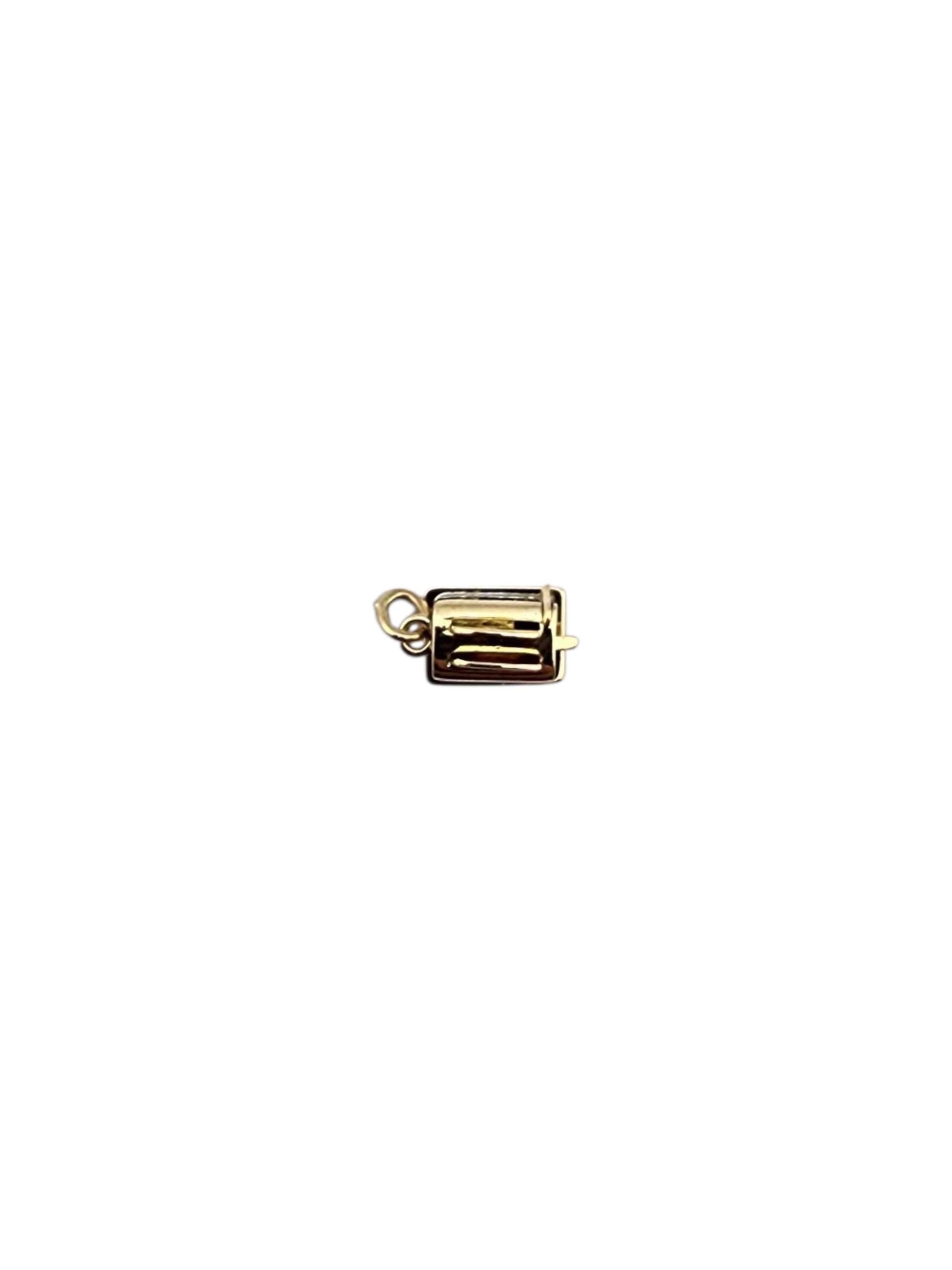 Charm tostapane articolato in oro giallo 14 carati #23038 In condizioni buone in vendita a Washington Depot, CT
