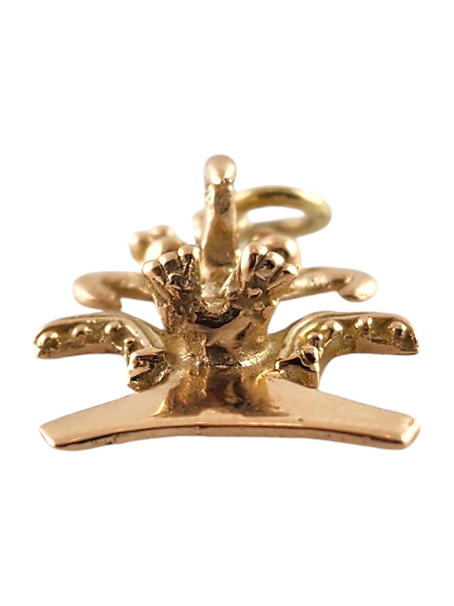 Breloque oiseau aztèque en or jaune 14 carats n° 18777 Bon état - En vente à Washington Depot, CT