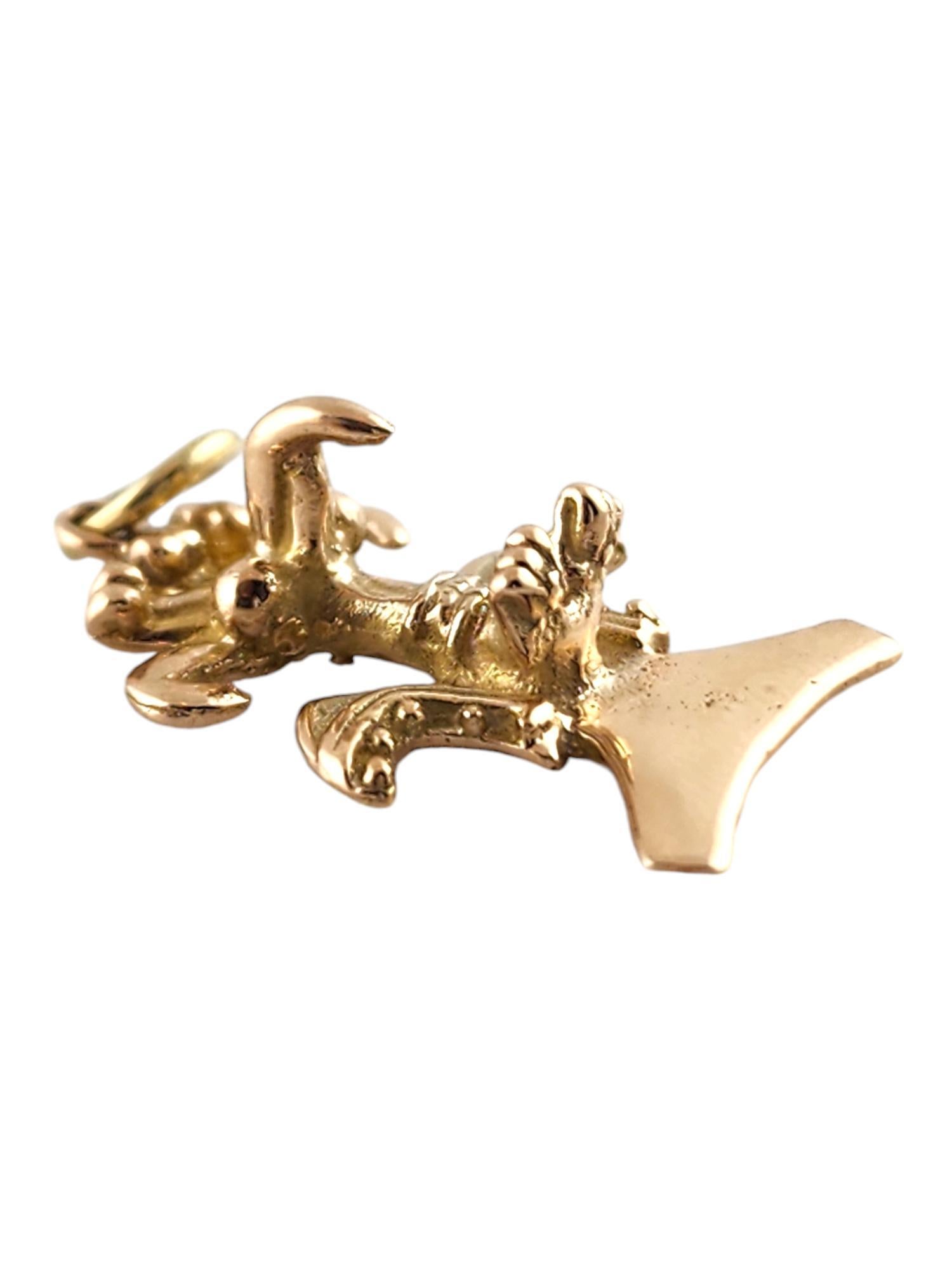 Breloque oiseau aztèque en or jaune 14 carats n° 18777 Pour femmes en vente