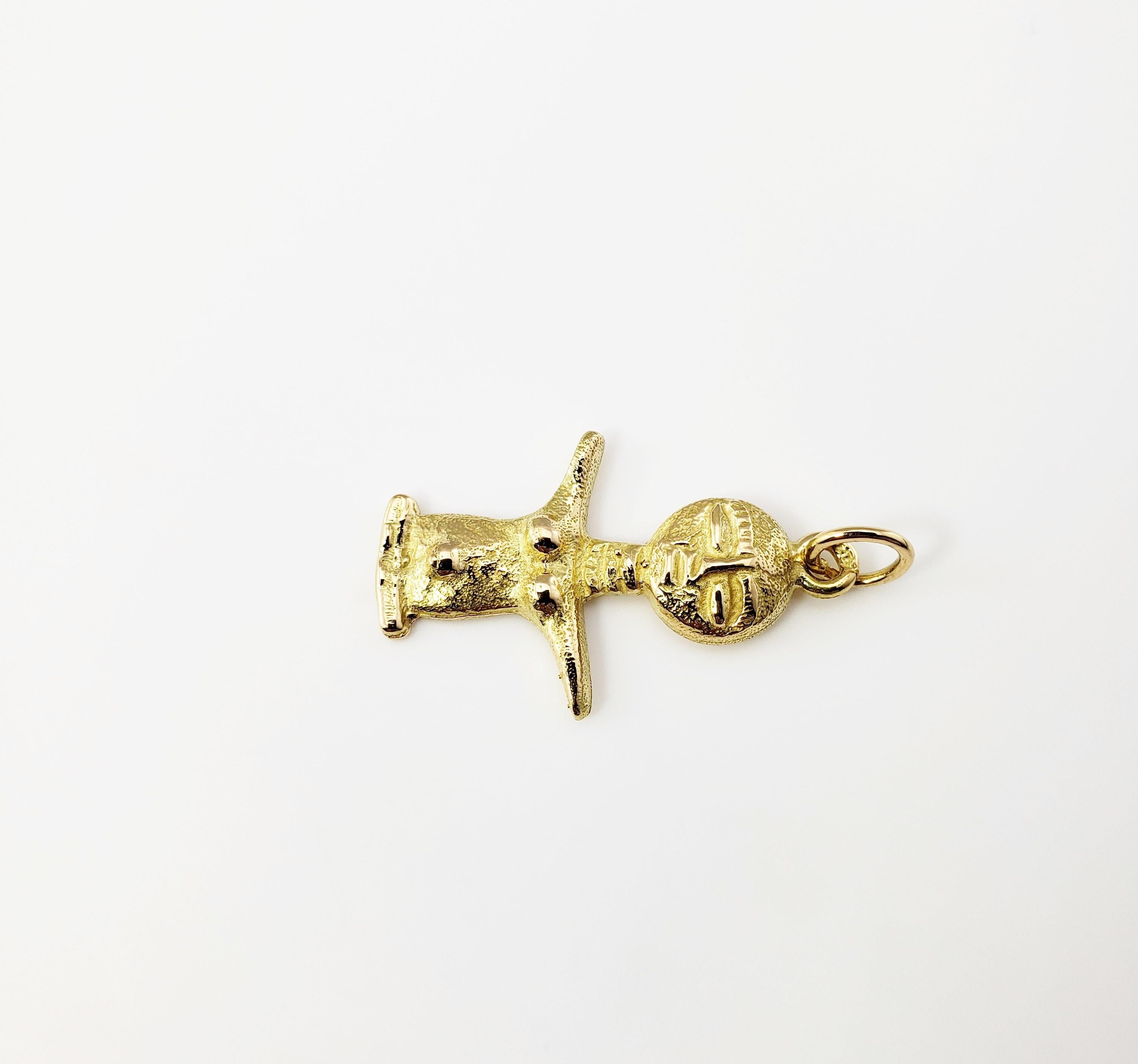 Vintage 14 Karat Yellow Gold Aztec Fertility God Charm

This lovely charm features an Aztec fertility god meticulously detailed in 14K yellow gold.

Size: 29 mm x 17 mm (actual charm)

Weight: 2.7 dwt. / 4.3 gr.

Acid tested for 14K gold.

*Chain