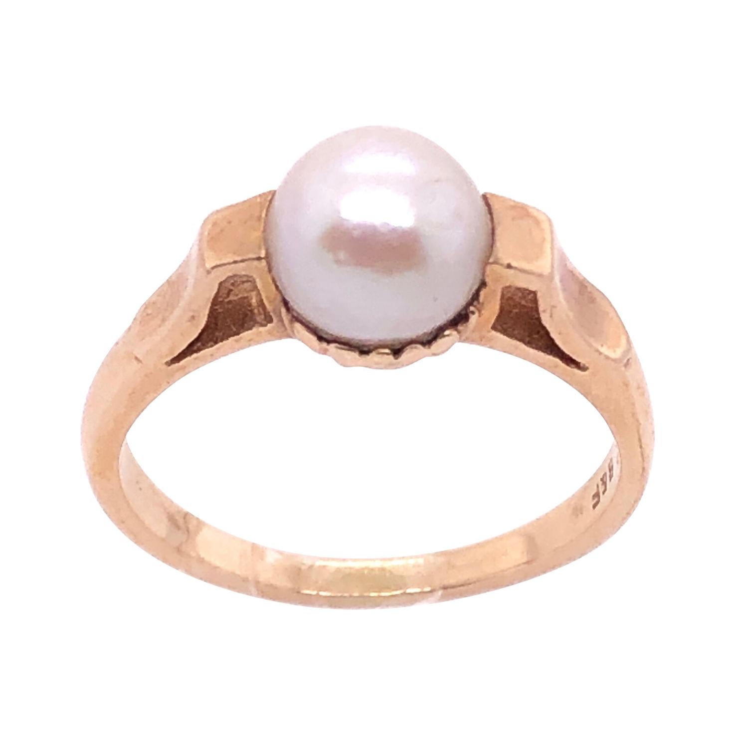 14 Karat Yellow Gold B & F Pearl Ring For Sale