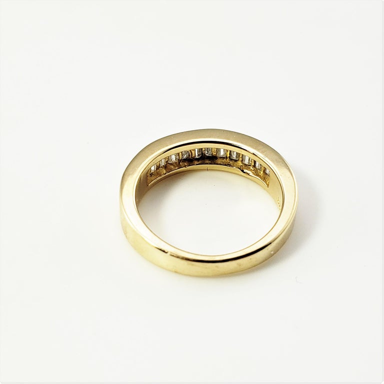 14 Karat Yellow Gold Baguette Diamond Wedding Band Ring In Good Condition In Washington Depot, CT