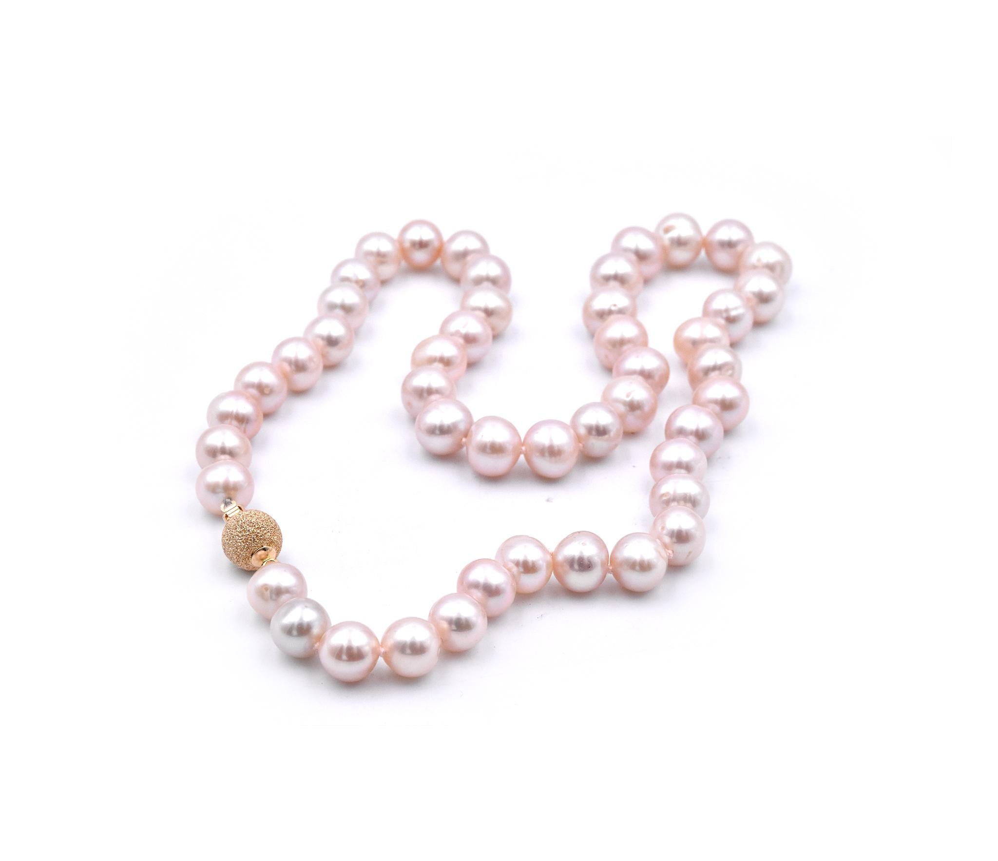 14 Karat Yellow Gold Ball Clasp Pink Fresh Water Pearl Necklace In Excellent Condition In Scottsdale, AZ