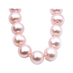 14 Karat Yellow Gold Ball Clasp Pink Fresh Water Pearl Necklace