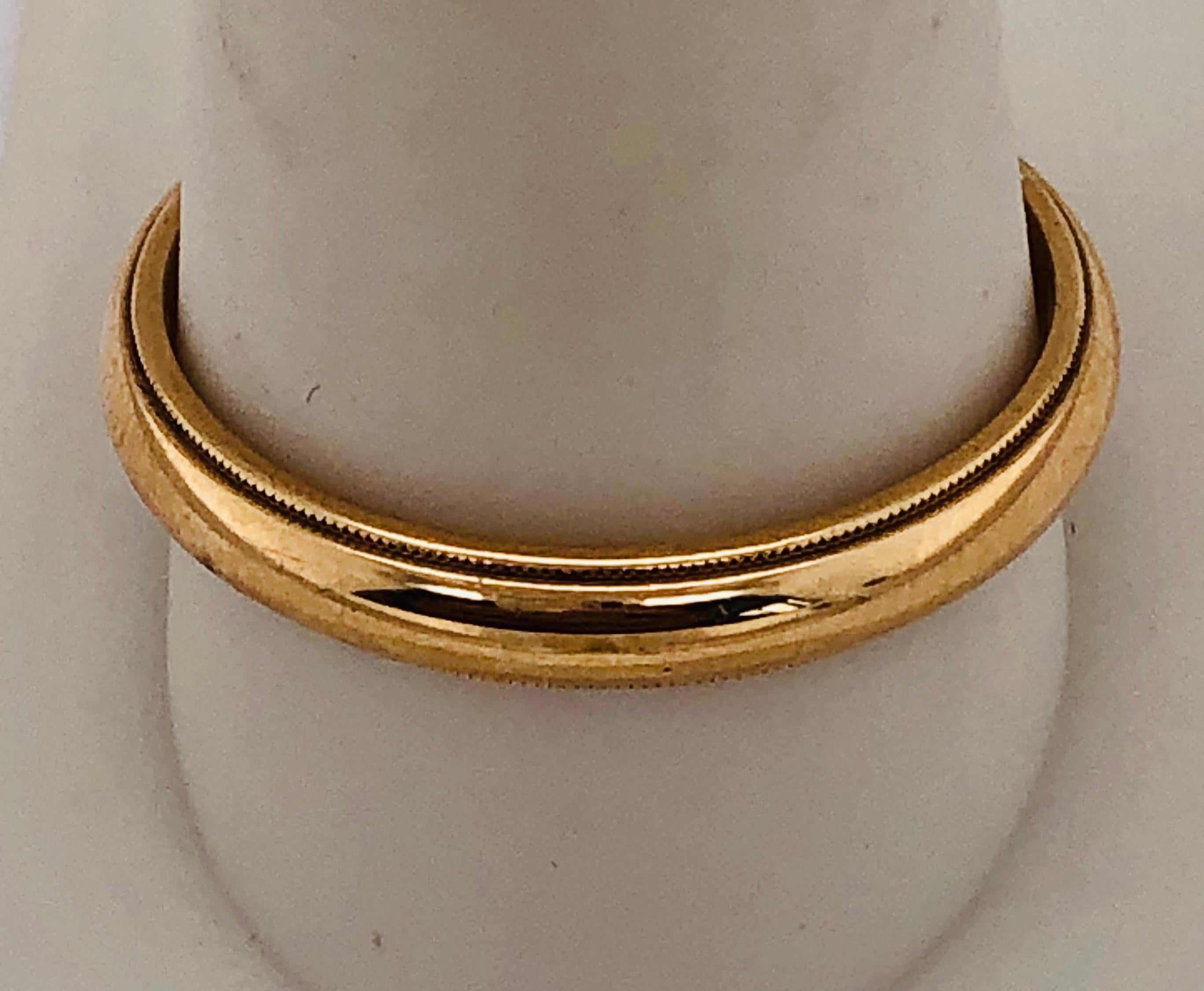 Women's or Men's 14 Karat Yellow Gold Band / Wedding Ring For Sale