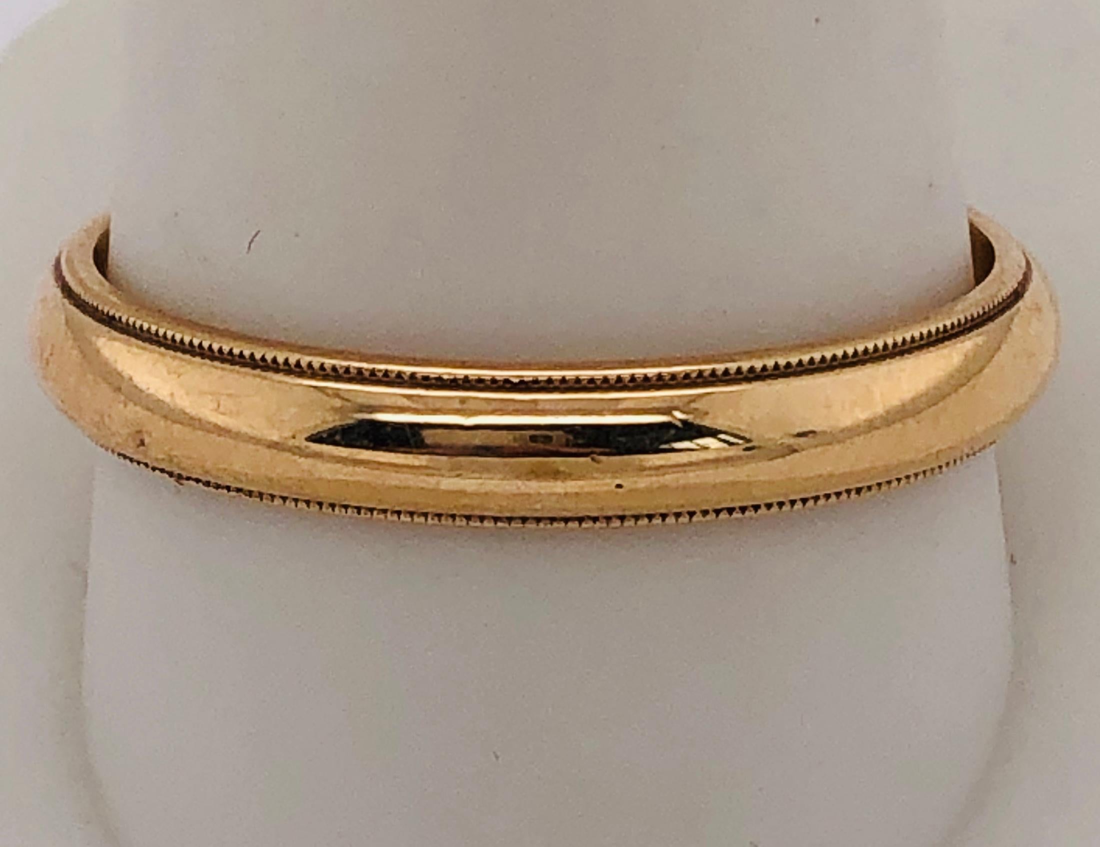 14 Karat Yellow Gold Band / Wedding Ring For Sale 2