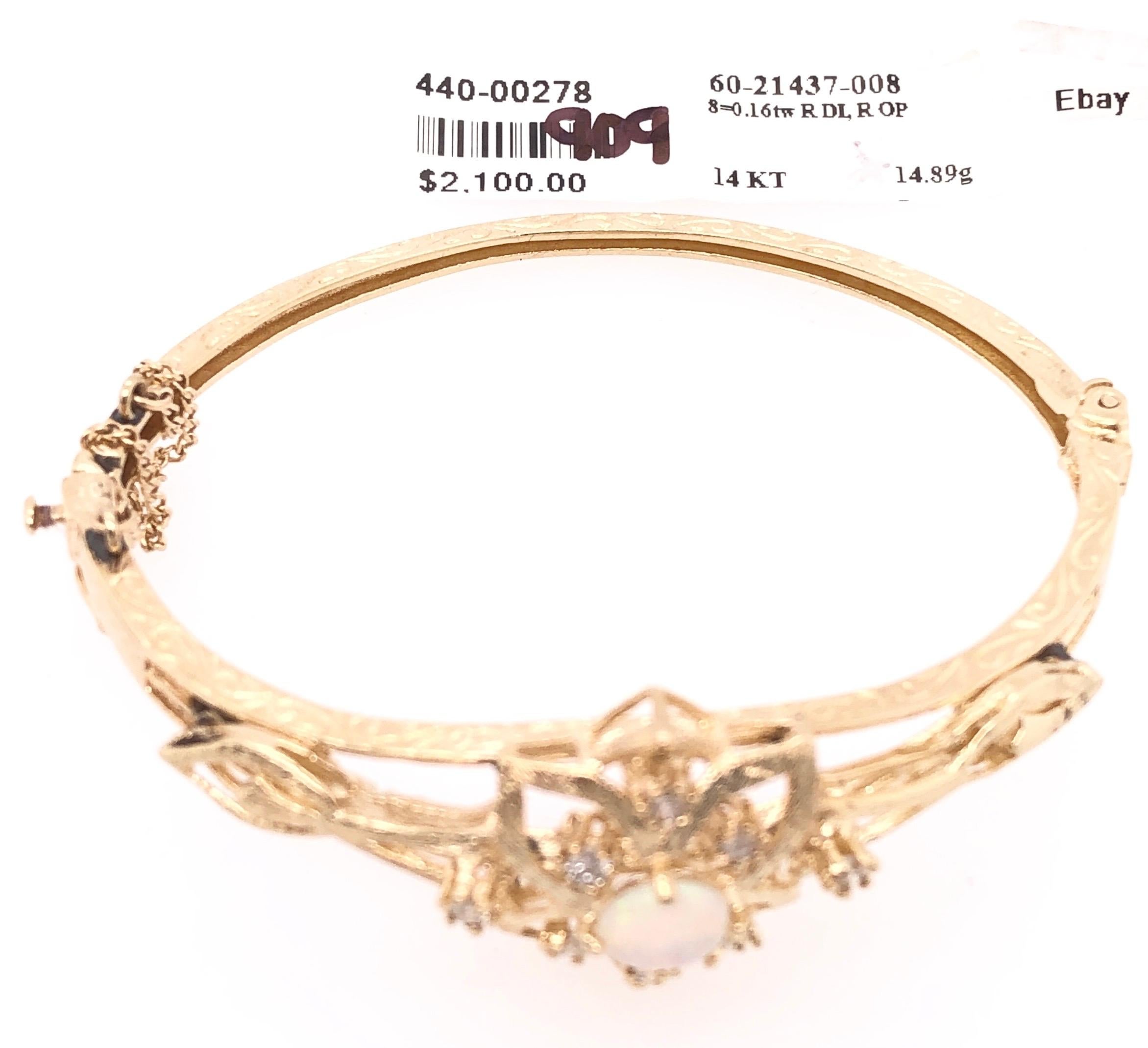 Bracelet jonc en or jaune 14 carats avec opale centrale et diamants en vente 2