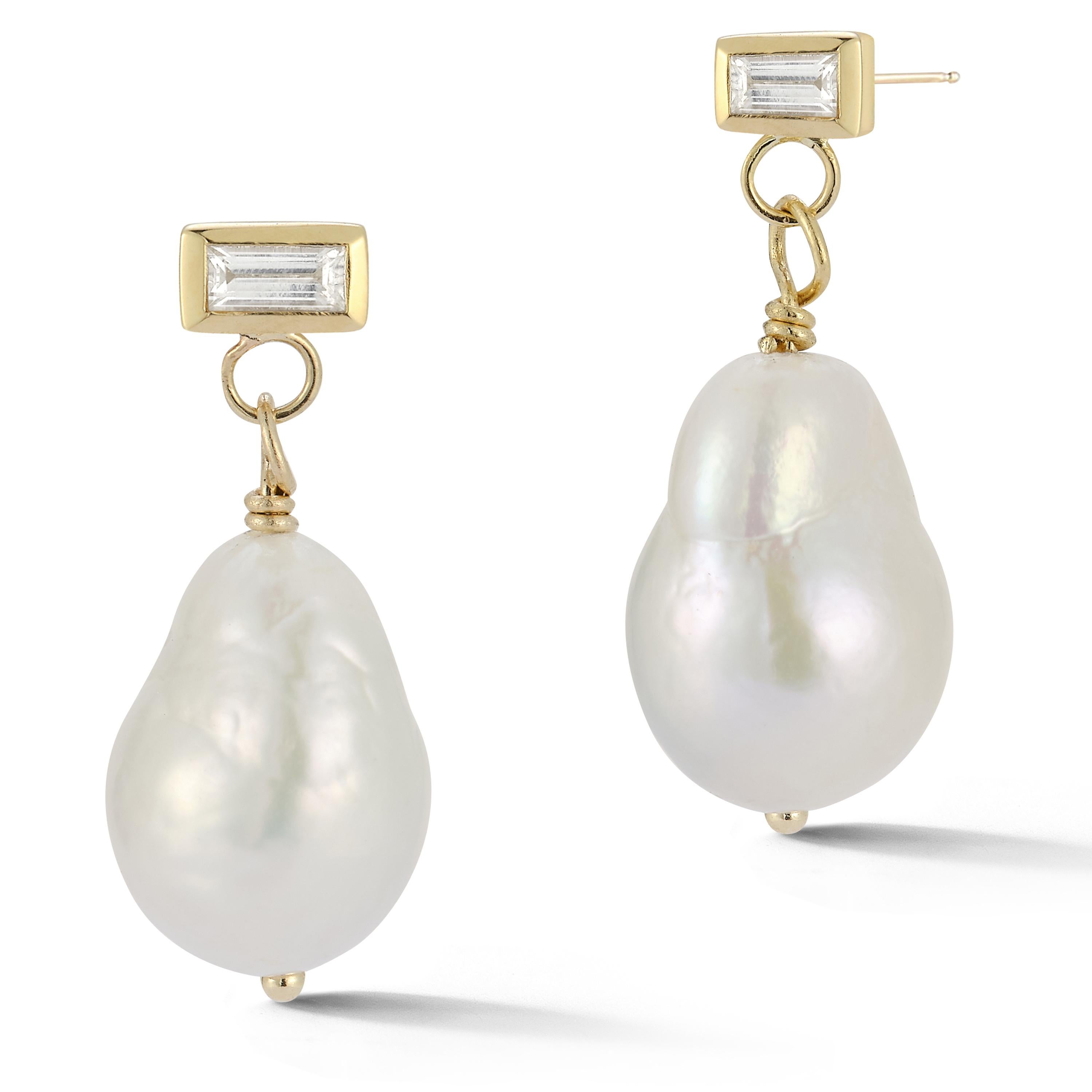 Contemporain Boucles d'oreilles baroques en or jaune 14 carats avec diamants de 0,38 carat Hi June Parker en vente